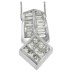Collana con ciondolo a forma multipla di diamante in oro bianco 14k da 1,5 carati