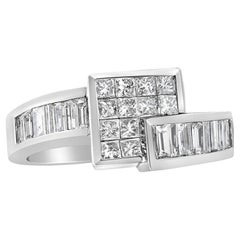 Anello bypass geometrico in oro bianco 14K con diamante Princess e Baguette da 1,5 carati