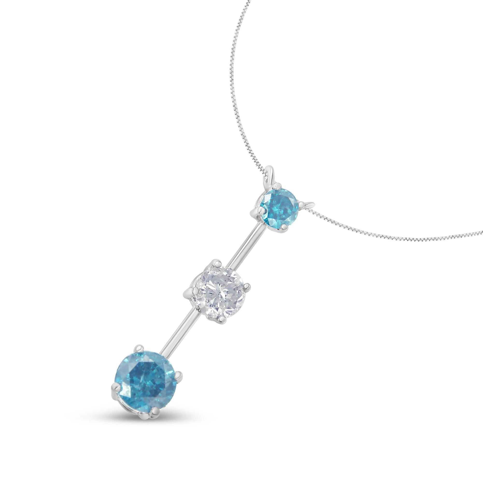 Contemporary 14K White Gold 1 1/2 Carat White and Treated Blue Diamond Pendant Necklace For Sale