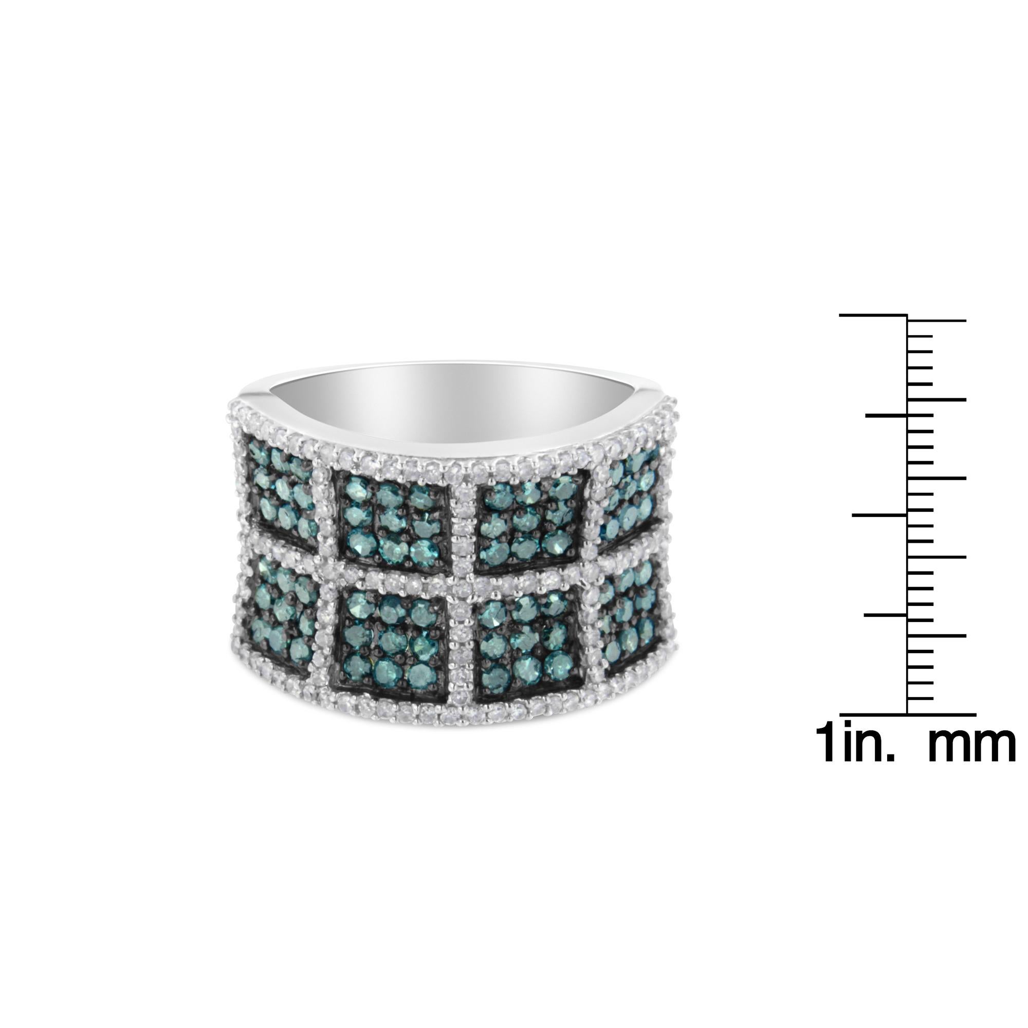 Round Cut 14K White Gold 1 1/2 Cttw White and Treated Blue Diamond Cocktail Ring For Sale