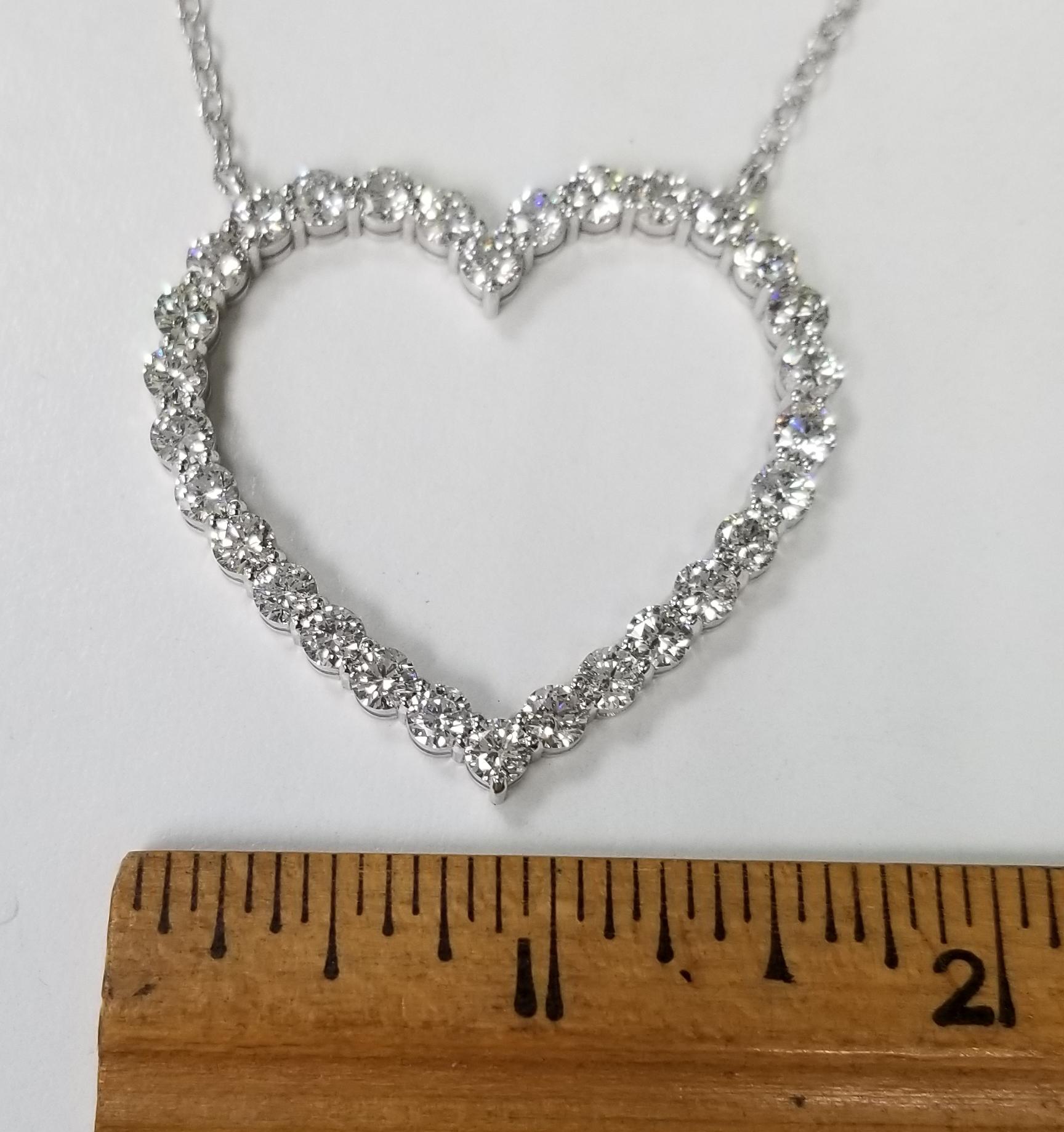 14 Karat White Gold Diamond Heart Pendant with 6.57 Carat of Diamonds In New Condition For Sale In Los Angeles, CA