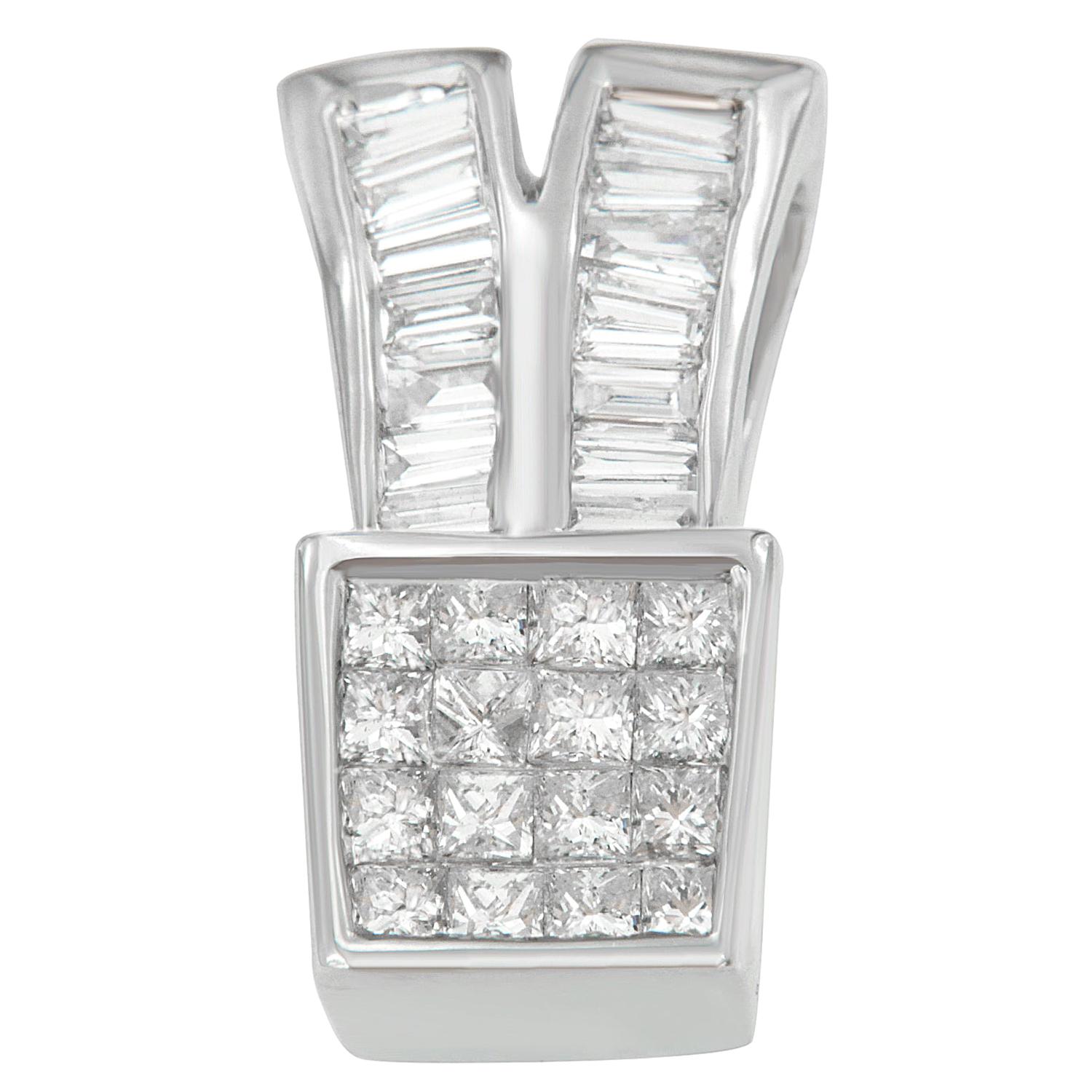 Collier pendentif en or blanc 14 carats avec diamants de forme scintillante de 1 1/3 carat