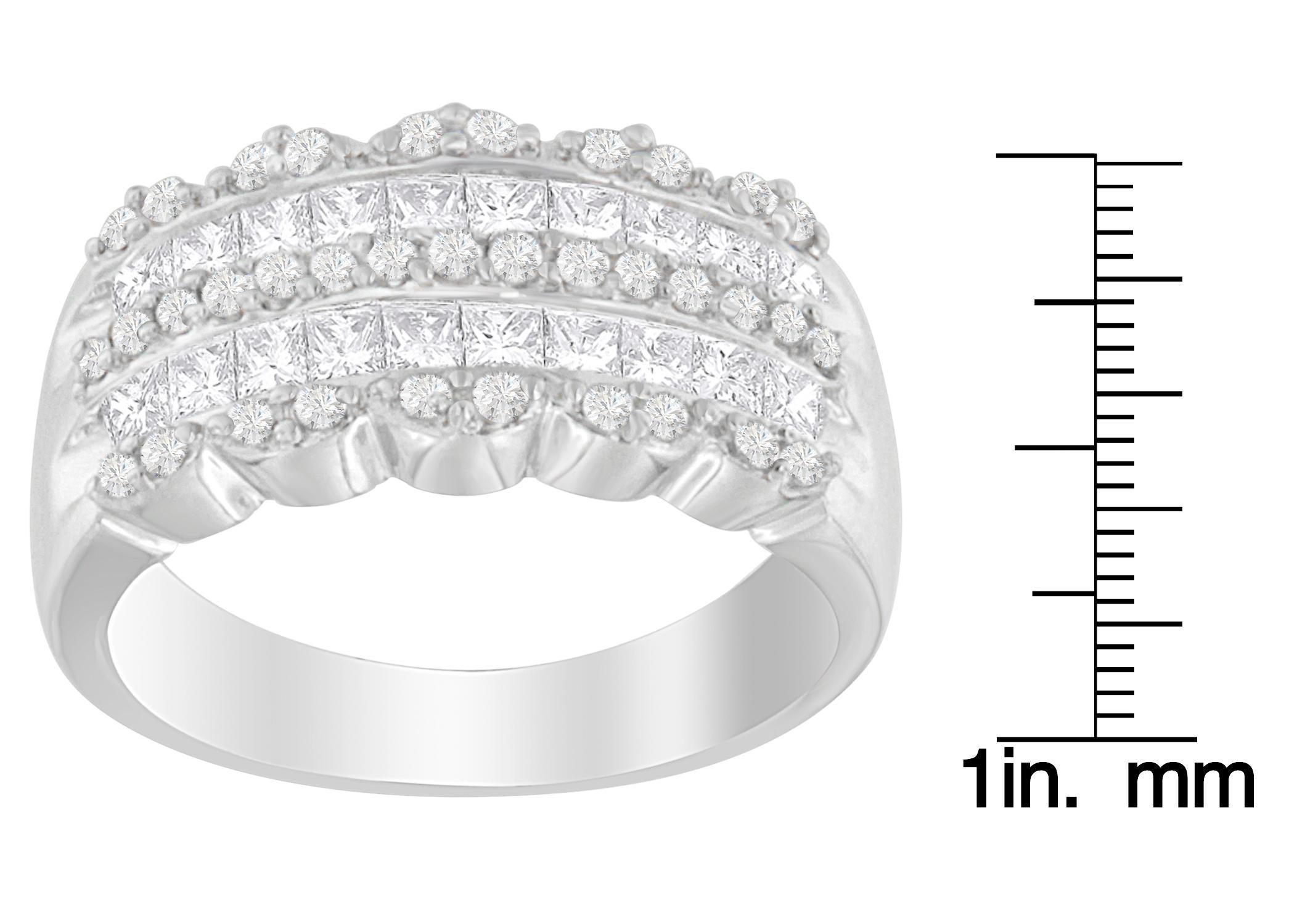 Round Cut 14K White Gold 1 1/7ct. TDW Round and Princess-Cut Diamond Ring(H-I, SI2-I1) For Sale