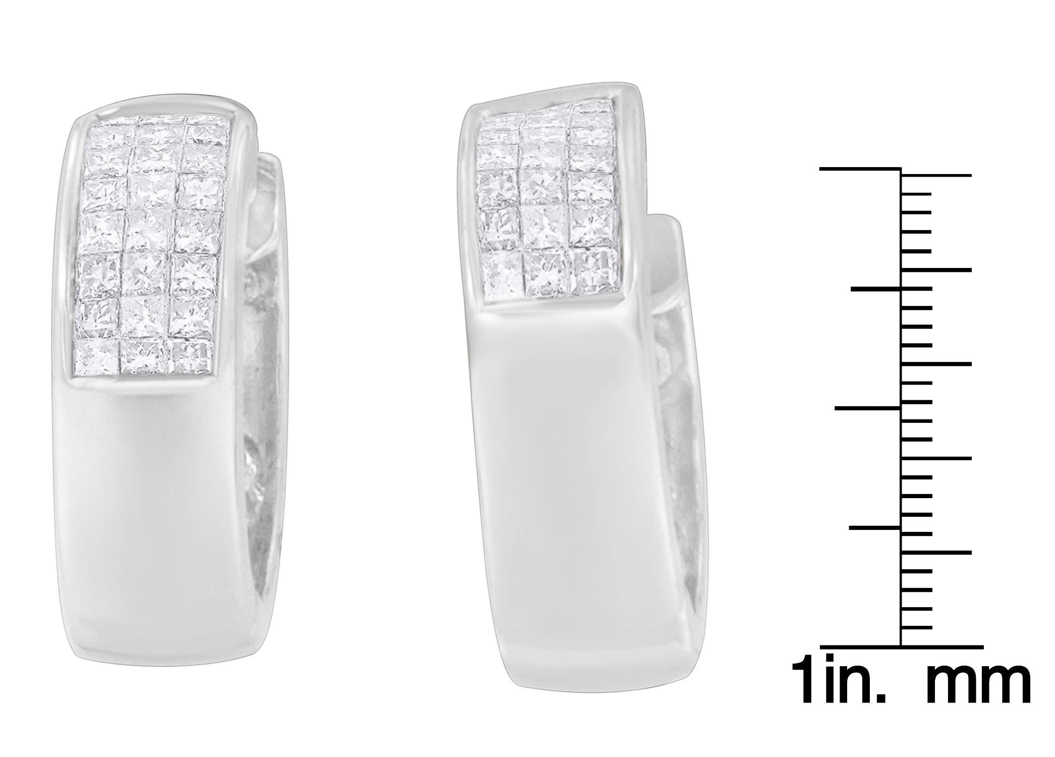 14k White Gold 1 1/8 Carat Princess and Round Cut Diamond Huggie Earrings In New Condition For Sale In New York, NY