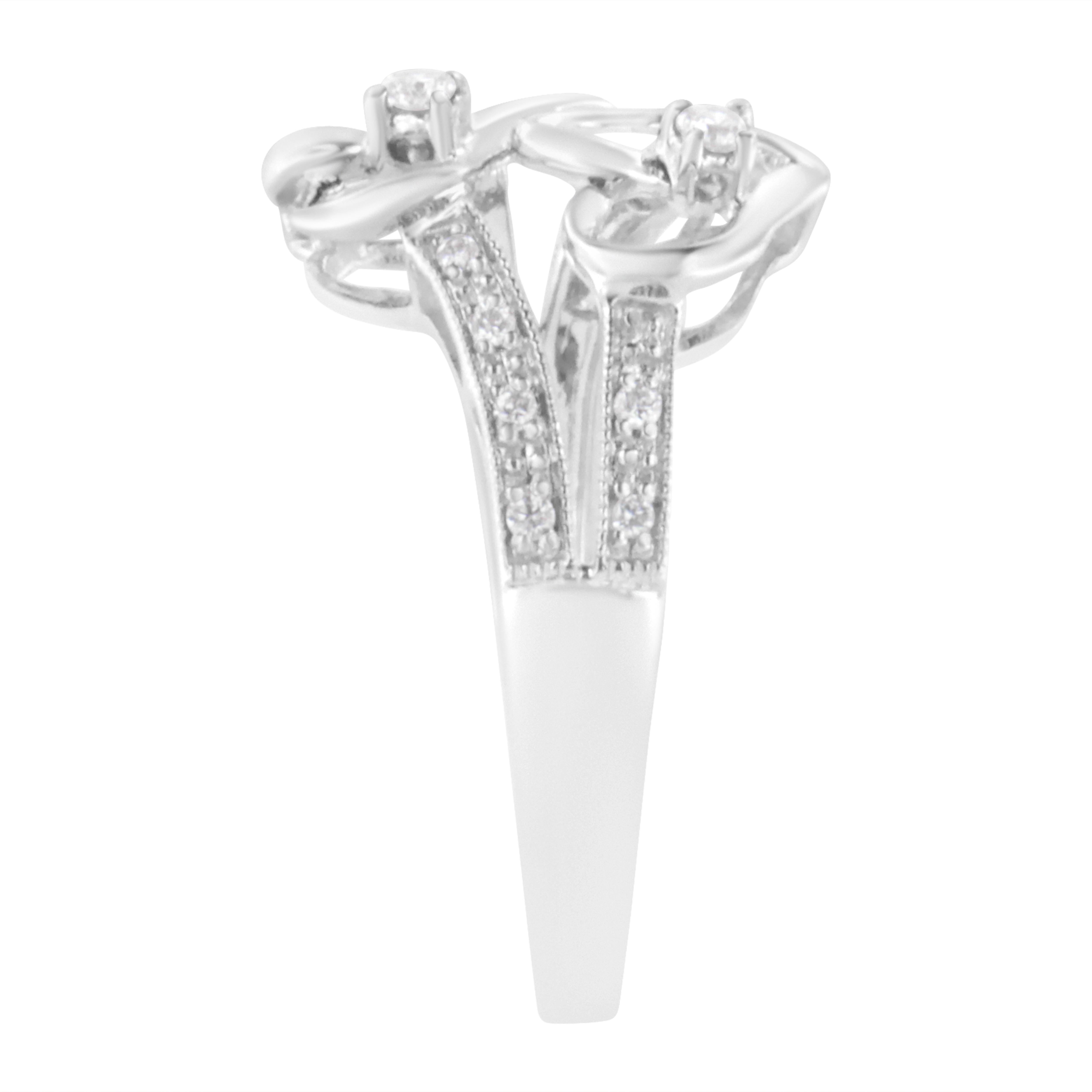 14 Karat Weißgold 1/10 Karat Diamant-Twin-Herz Ring im Zustand „Neu“ im Angebot in New York, NY