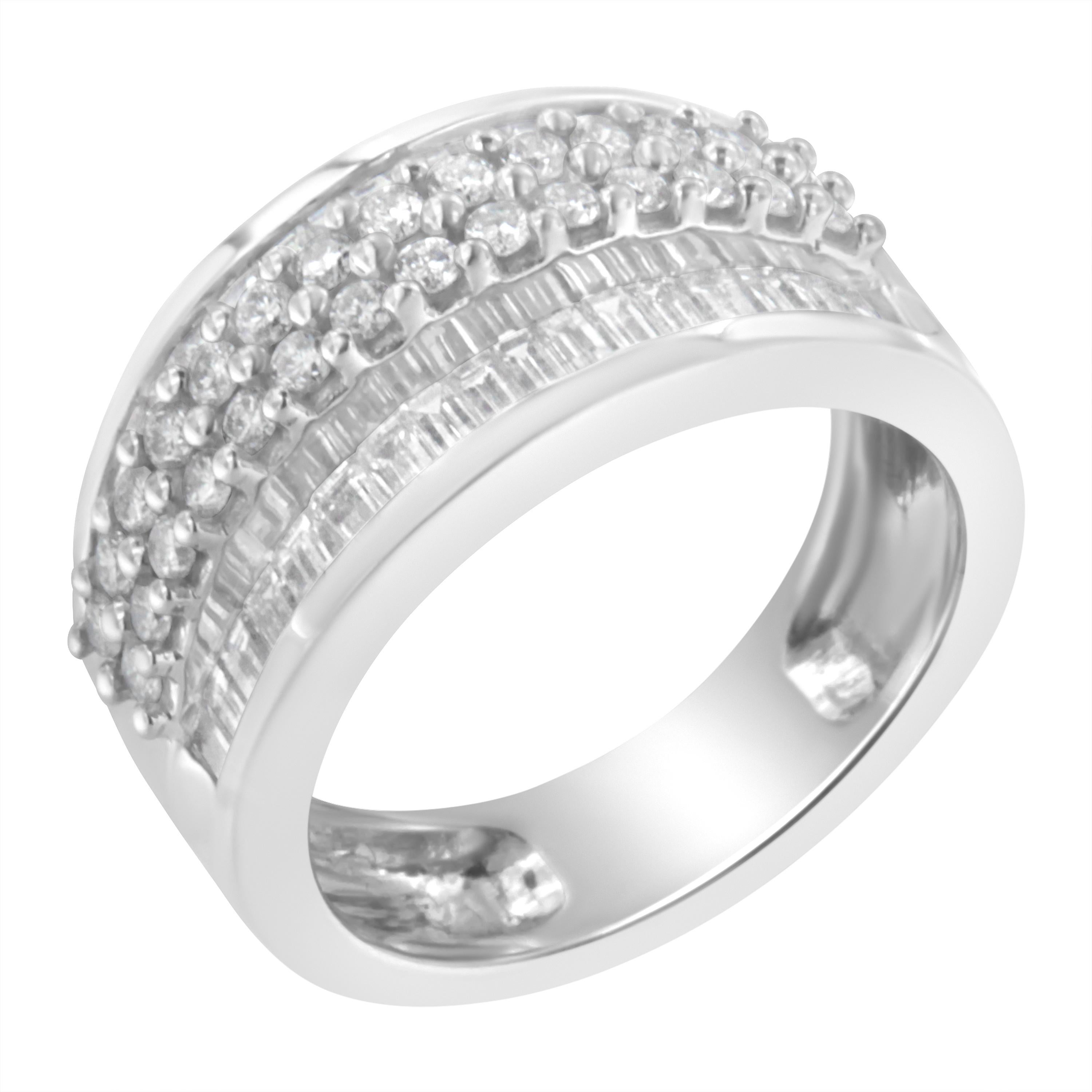 Chic 14K white gold diamond ring with a timeless design. The natural diamonds are round- and baguette-cut and beautifully mounted in a channel setting. This gorgeous ring works just as well as a promise ring as a timeless fashion piece which is sure