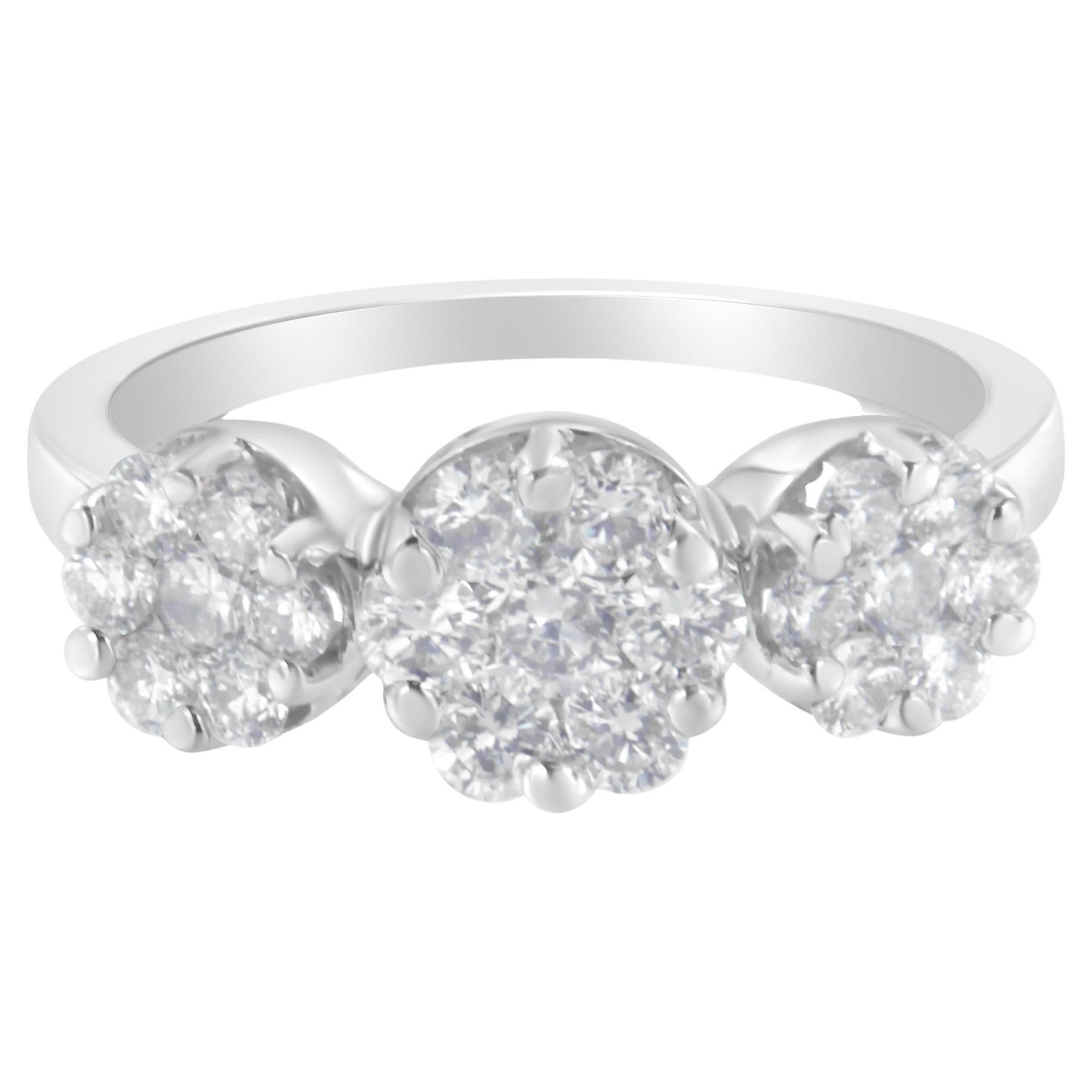 14K White Gold 1 ¼ Carat Diamond Floral Cluster 3 Stone Style Ring For Sale