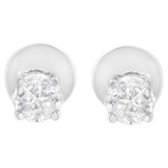 Clous d'oreilles solitaires en or blanc 14 carats avec diamants taillés en piqué de 1/2 carat