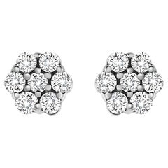 Clous d'oreilles à fleurs en or blanc 14 carats avec diamants taille ronde sertis en griffe de 1/2 carat