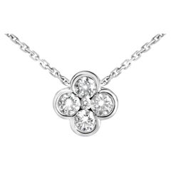 Collana con ciondolo in oro bianco 14K con castone di diamanti da 1/2 Cttw e fiore floreale a 4 punte da 18".