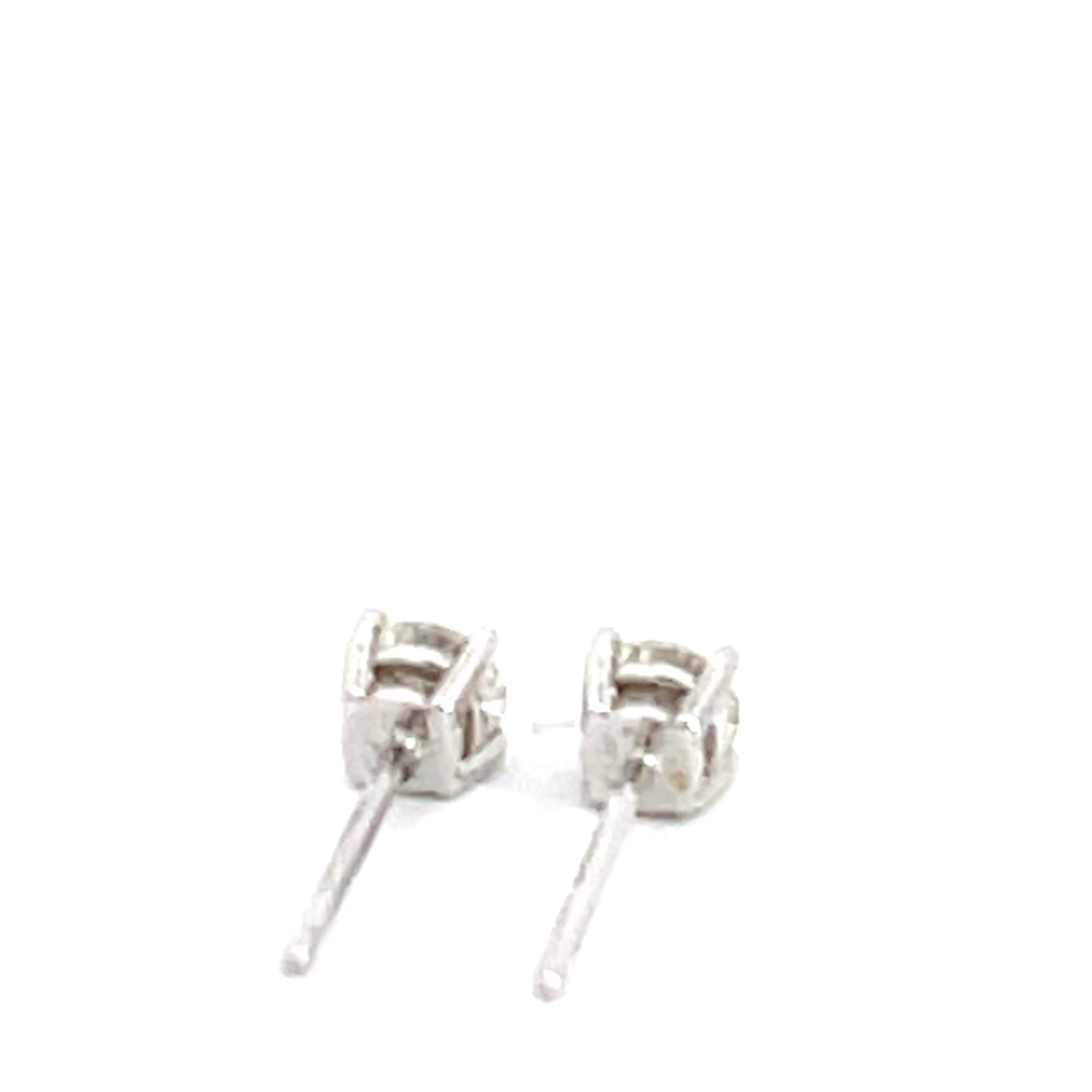 Round Cut 14K White Gold 1/2ctw Diamond 4 Prong Stud Earrings For Sale