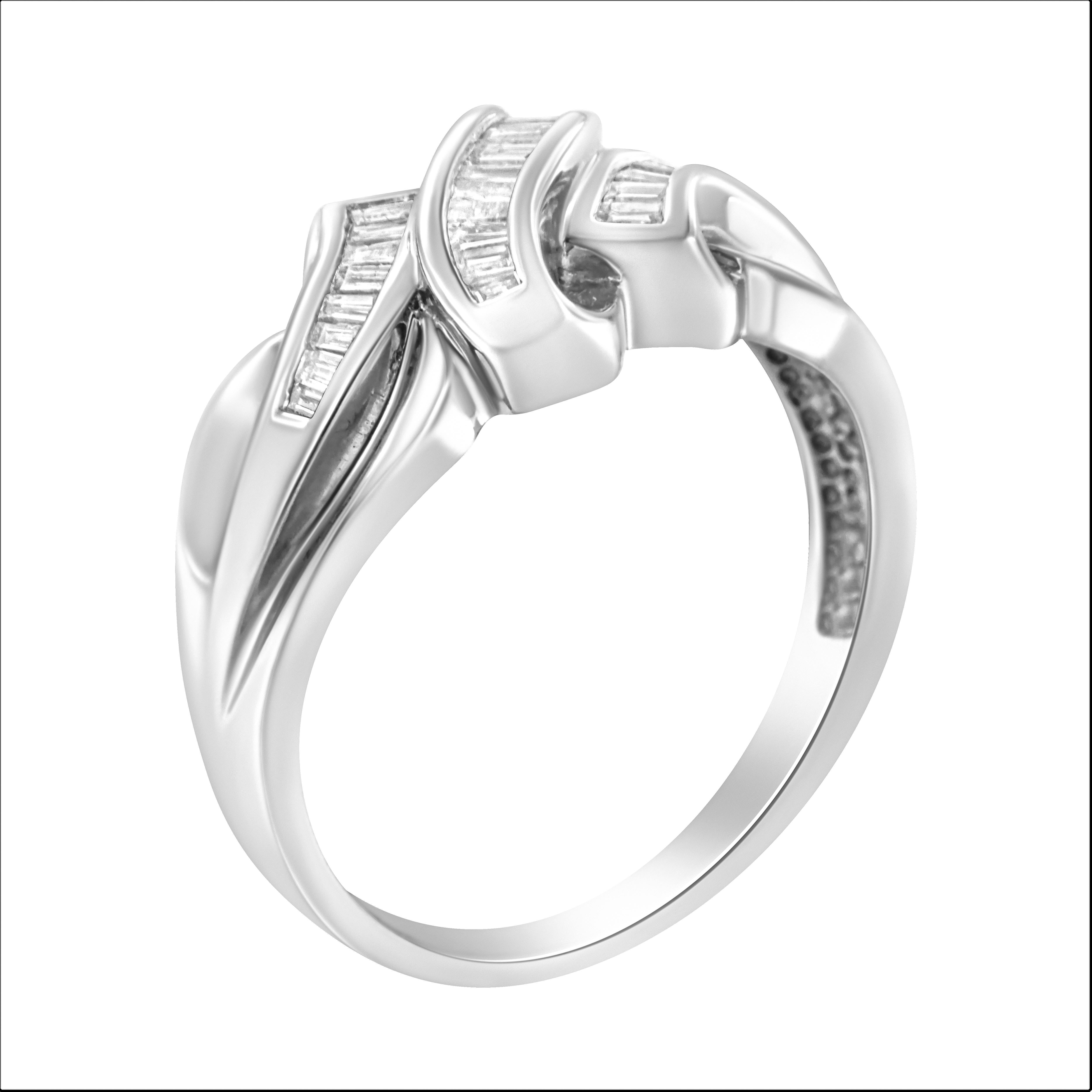 Moderne Bague Bypass en or blanc 14K 1/3 Cttw Baguette Diamant Channel Set - Taille 7 en vente