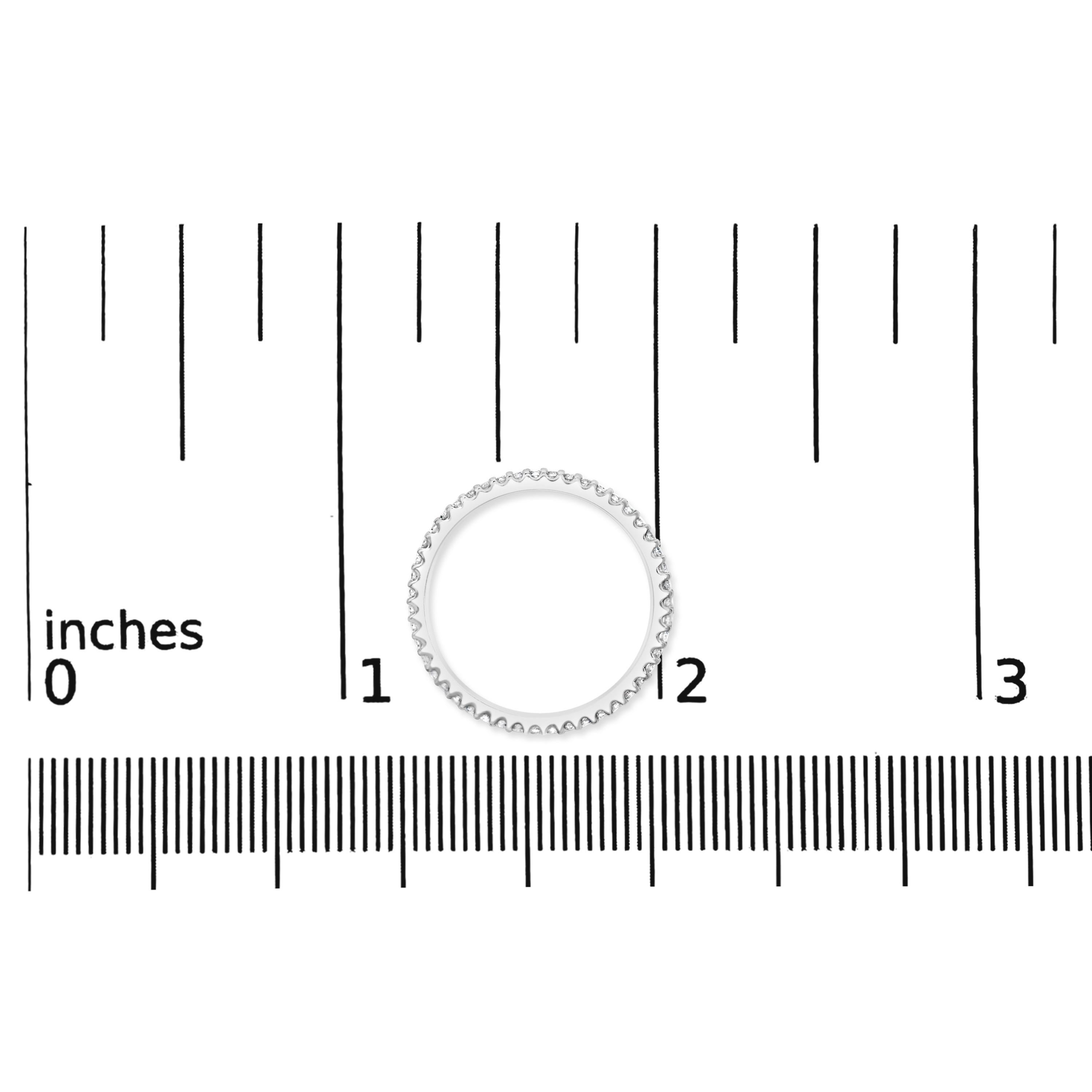 14K Weißgold 1/3 Karat Gesamtkaratgewicht Shared Prong Set Runder Diamant Ewigkeitsring () 5