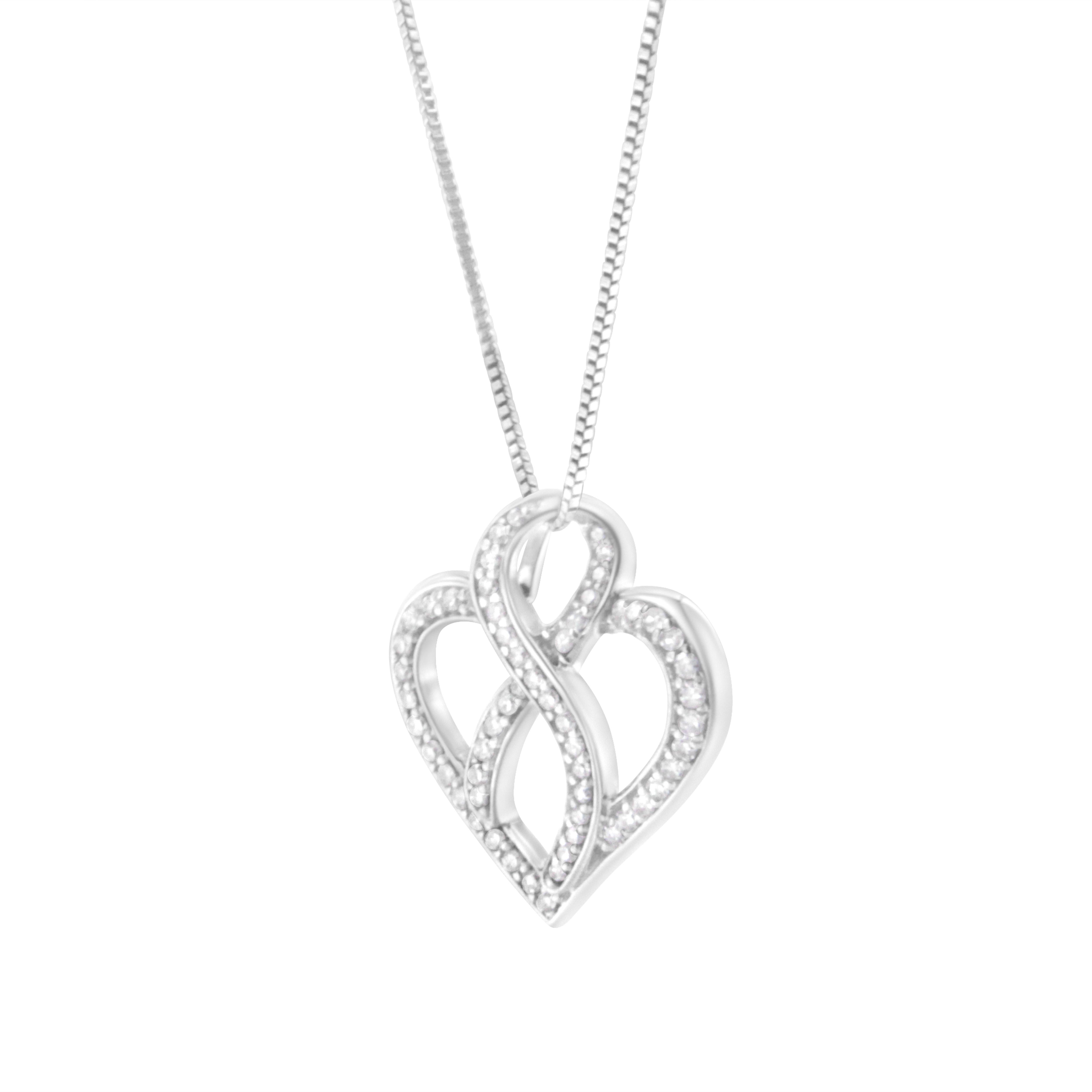 Taglio rotondo Collana con ciondolo centrale a cuore e nastro in oro bianco 14k con diamante rotondo da 1/4 Cttw in vendita