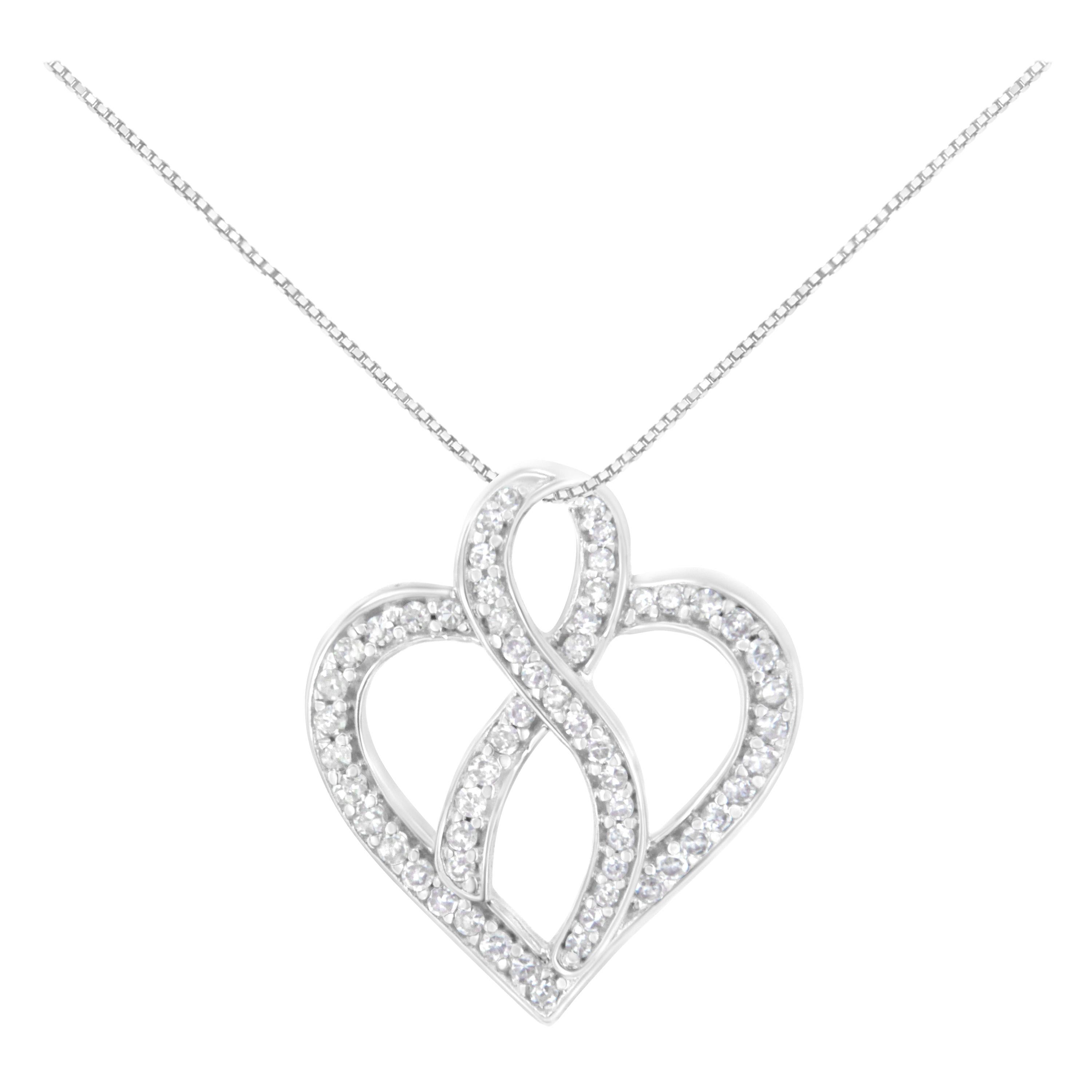 Collana con ciondolo centrale a cuore e nastro in oro bianco 14k con diamante rotondo da 1/4 Cttw