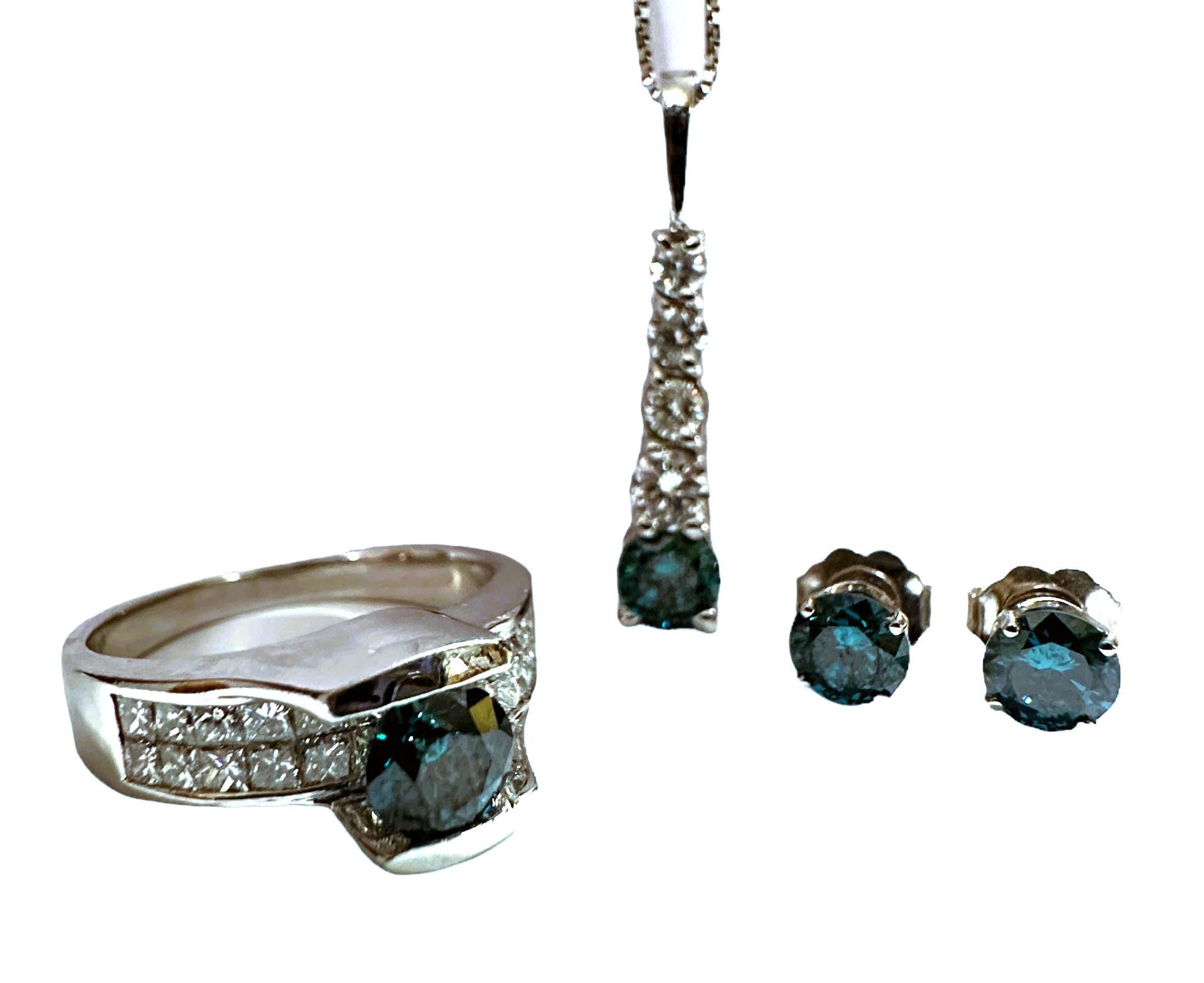 14k White Gold 1 Carat Blue & White Diamond Necklace w Appraisal - Italy 4