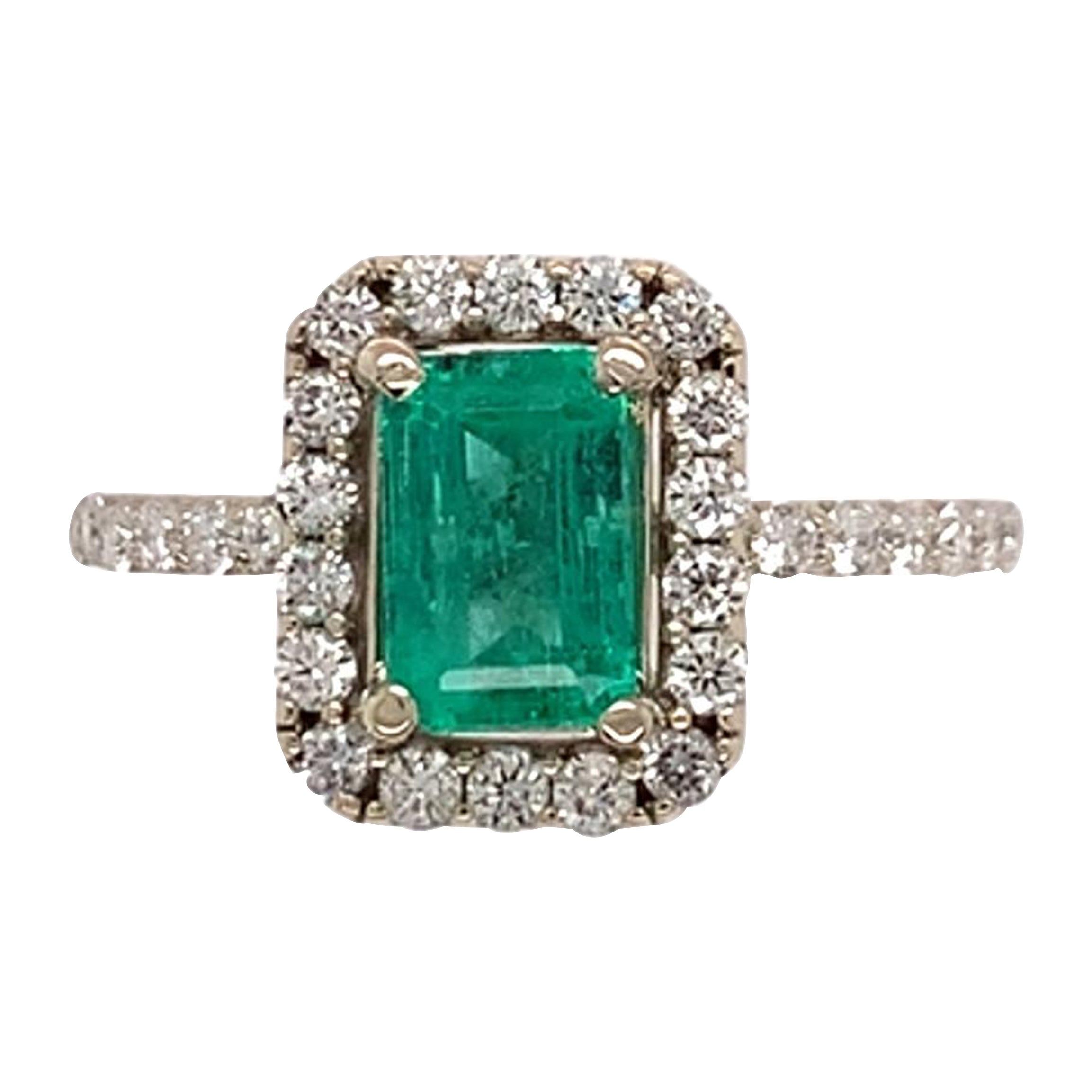 Bague en or blanc 14K avec émeraude véritable 1 carat et halo de diamants taille 6.5
