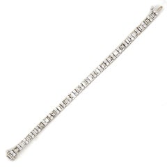 14K White Gold 10 Carat Round and Baguette Diamonds Tennis Bracelet