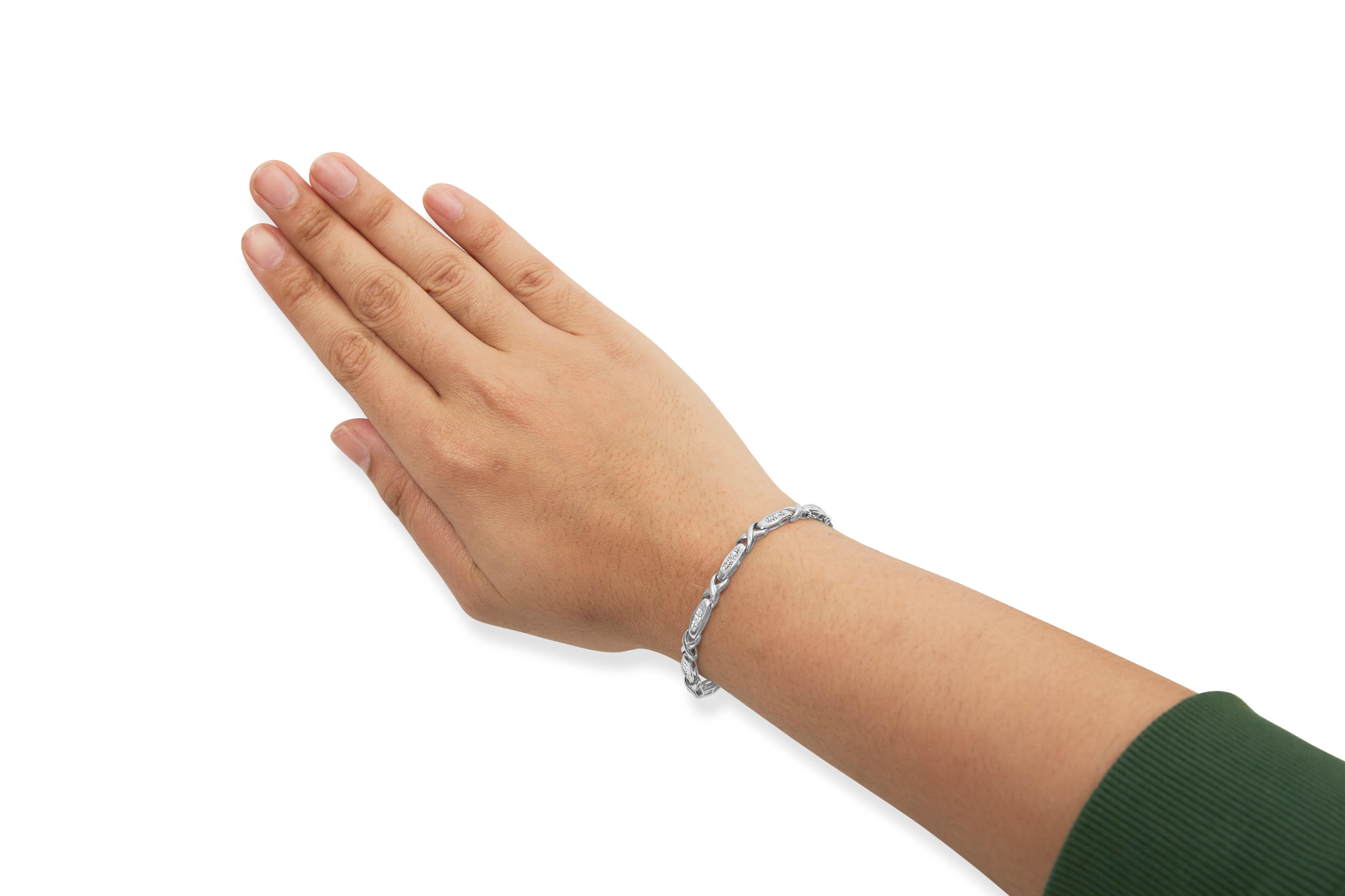 Women's 14K White Gold 1.0 Cttw Invisible-Set Princess Diamond Tennis Bracelet- 7