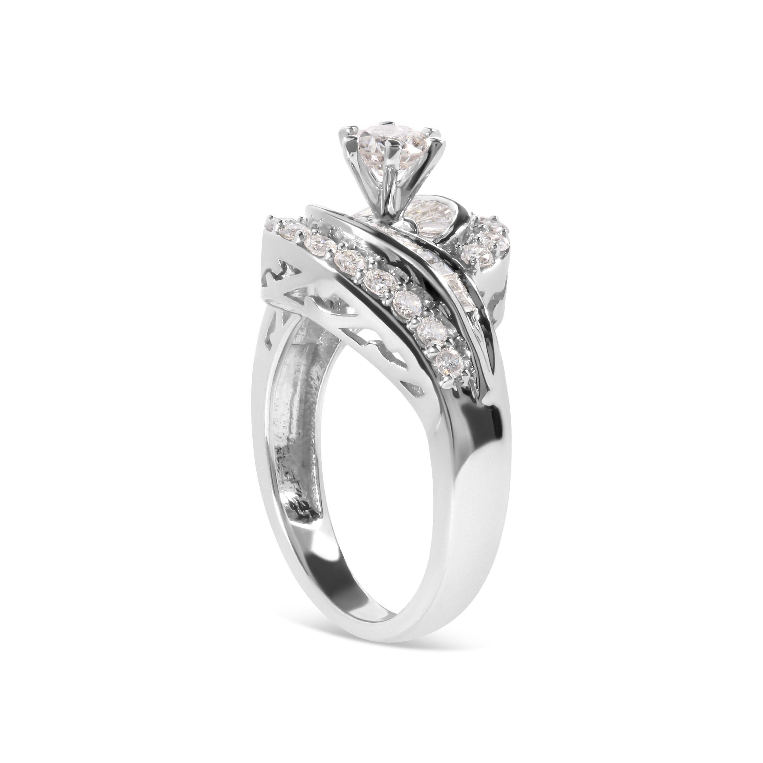 Modern 14K White Gold 1.00 Cttw Round and Baguette cut Diamond Swirl Cocktail Ring For Sale