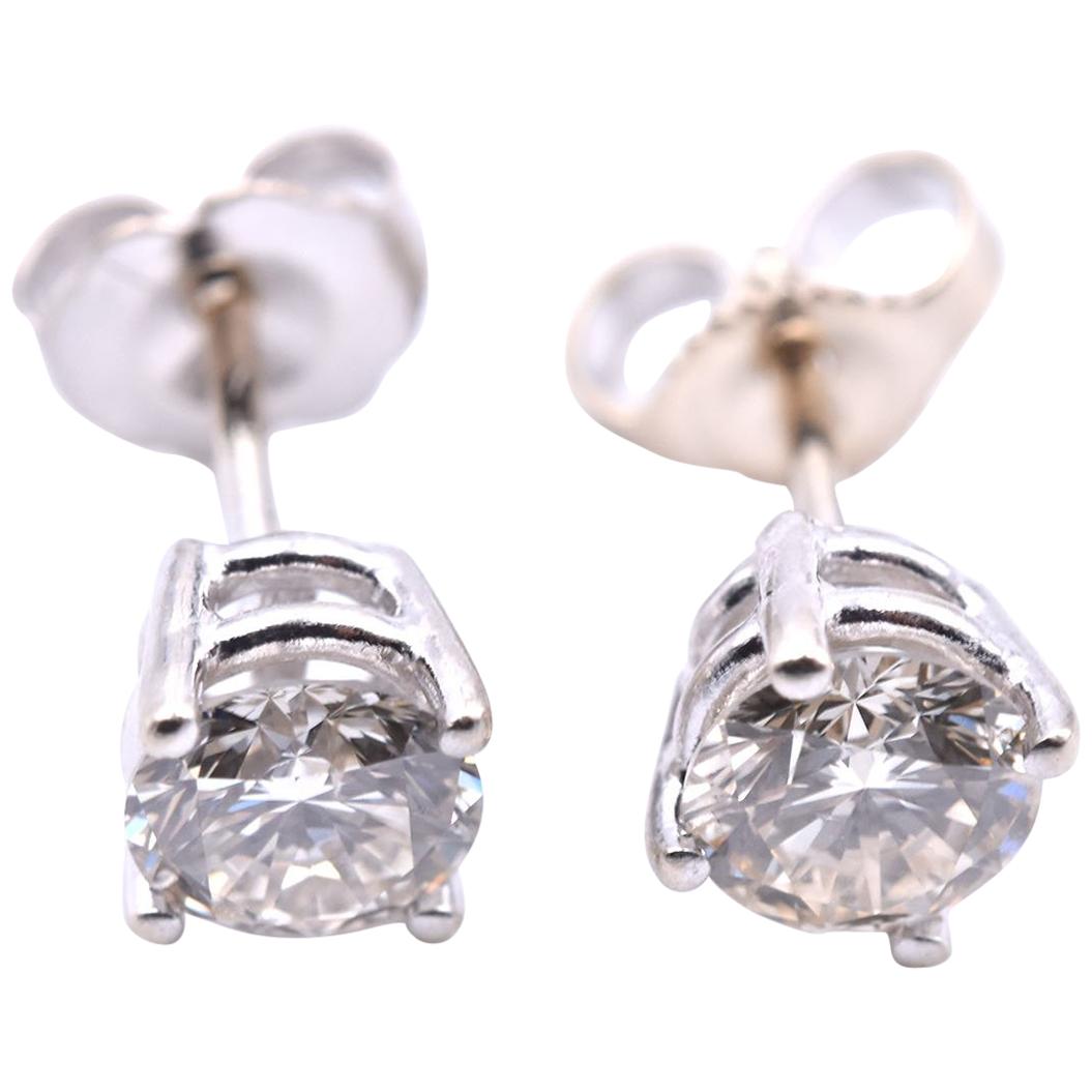 14 Karat White Gold 1.00 Carat Diamond Stud Earrings