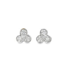 14k White Gold 1.00ctw Round Diamond Floral Cluster Earrings