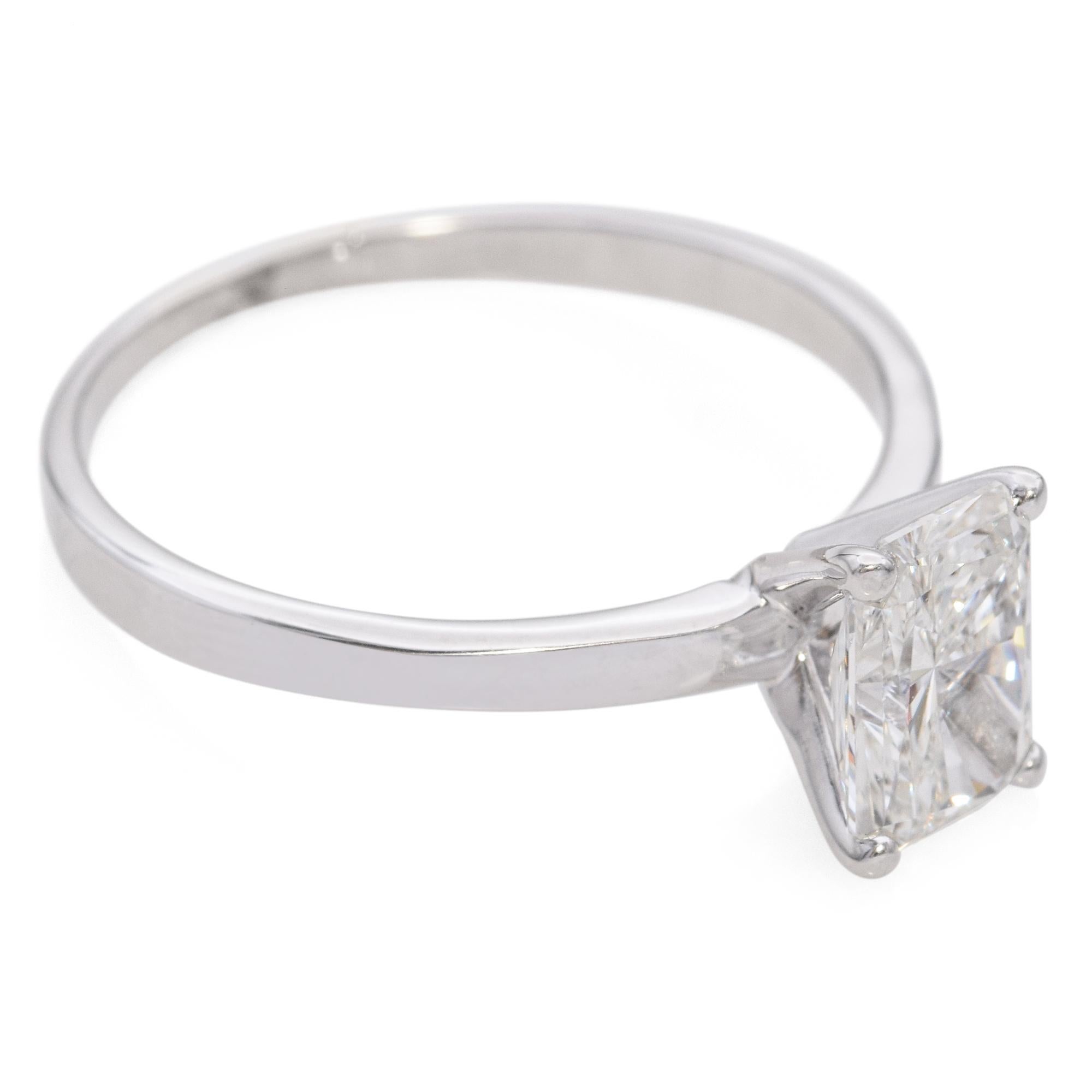 Anello di fidanzamento in oro bianco 14k con diamante 1,01ct H VVS2 GIA in vendita 1