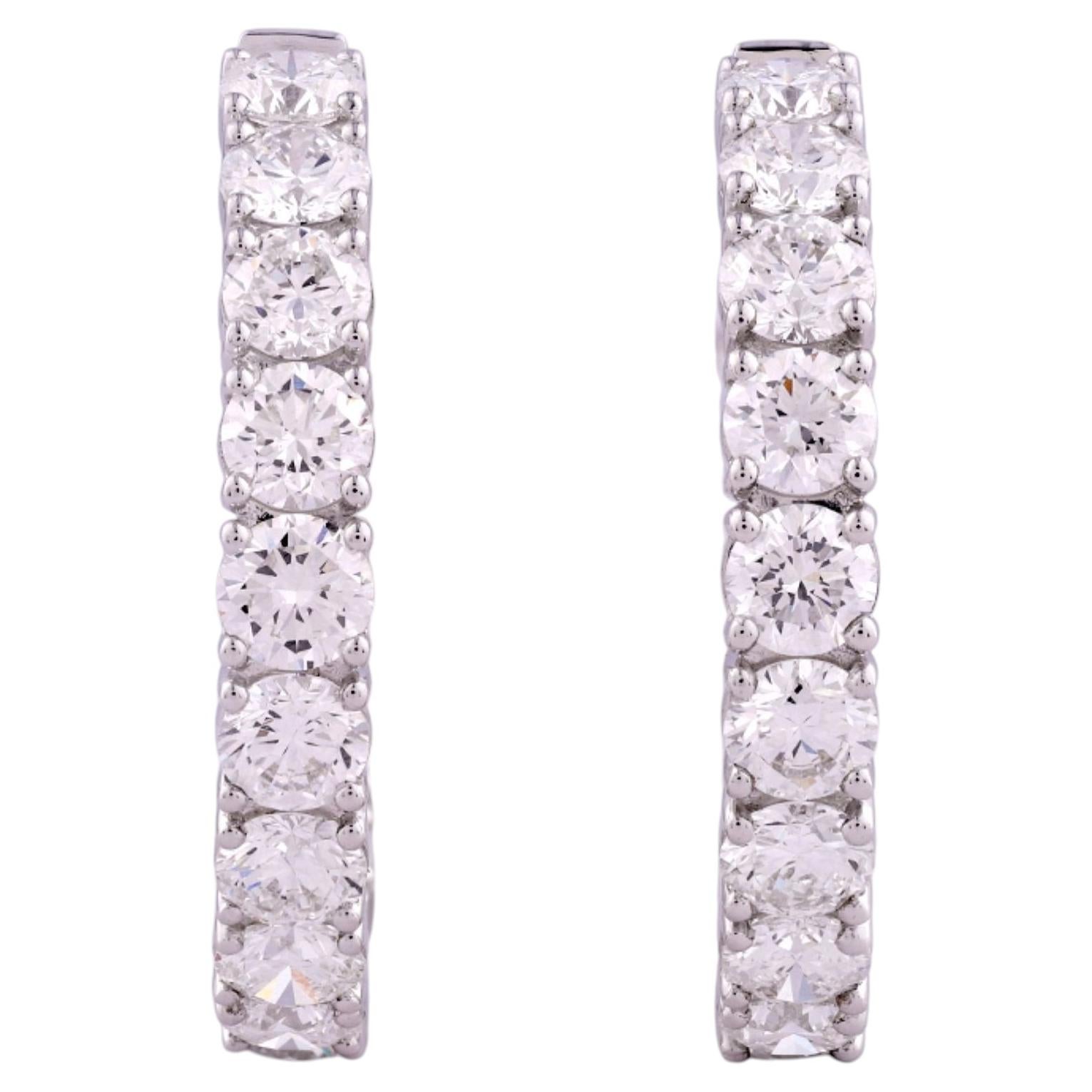 Orecchini a cerchio "Inside-Out" in oro bianco 14 carati con diamanti naturali rotondi da 10,39 carati