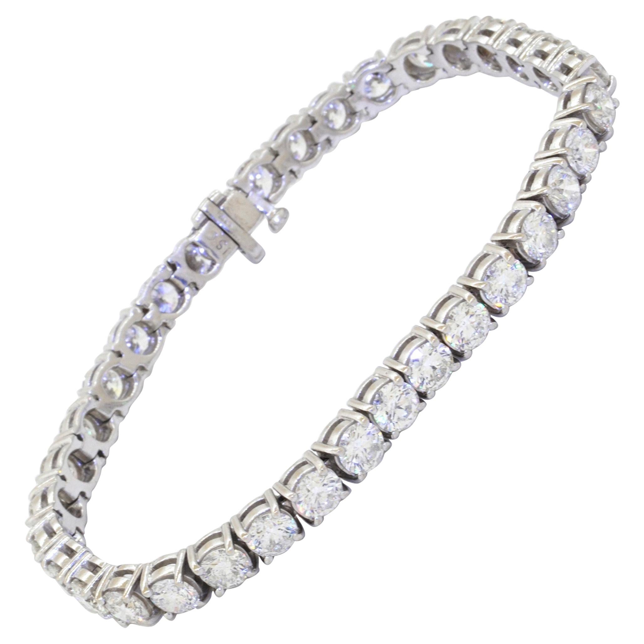 14k White Gold 10.50ct Diamond Line Tennis Bracelet For Sale