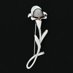 14k White Gold Tahitian Pearl & Pave Diamond Detailed Flower Brooch Pin
