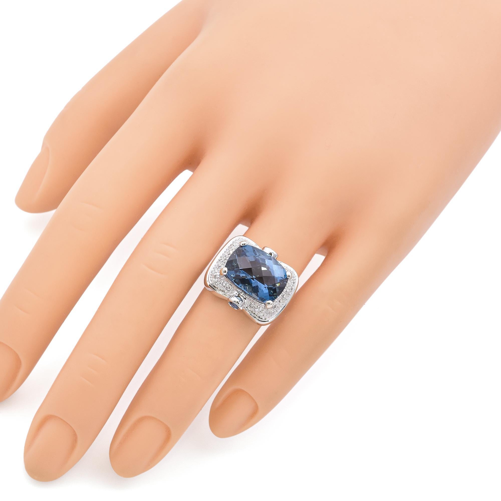 14k Weißgold 10,6 Karat Topas und Diamant-Cocktailring (Kissenschliff) im Angebot
