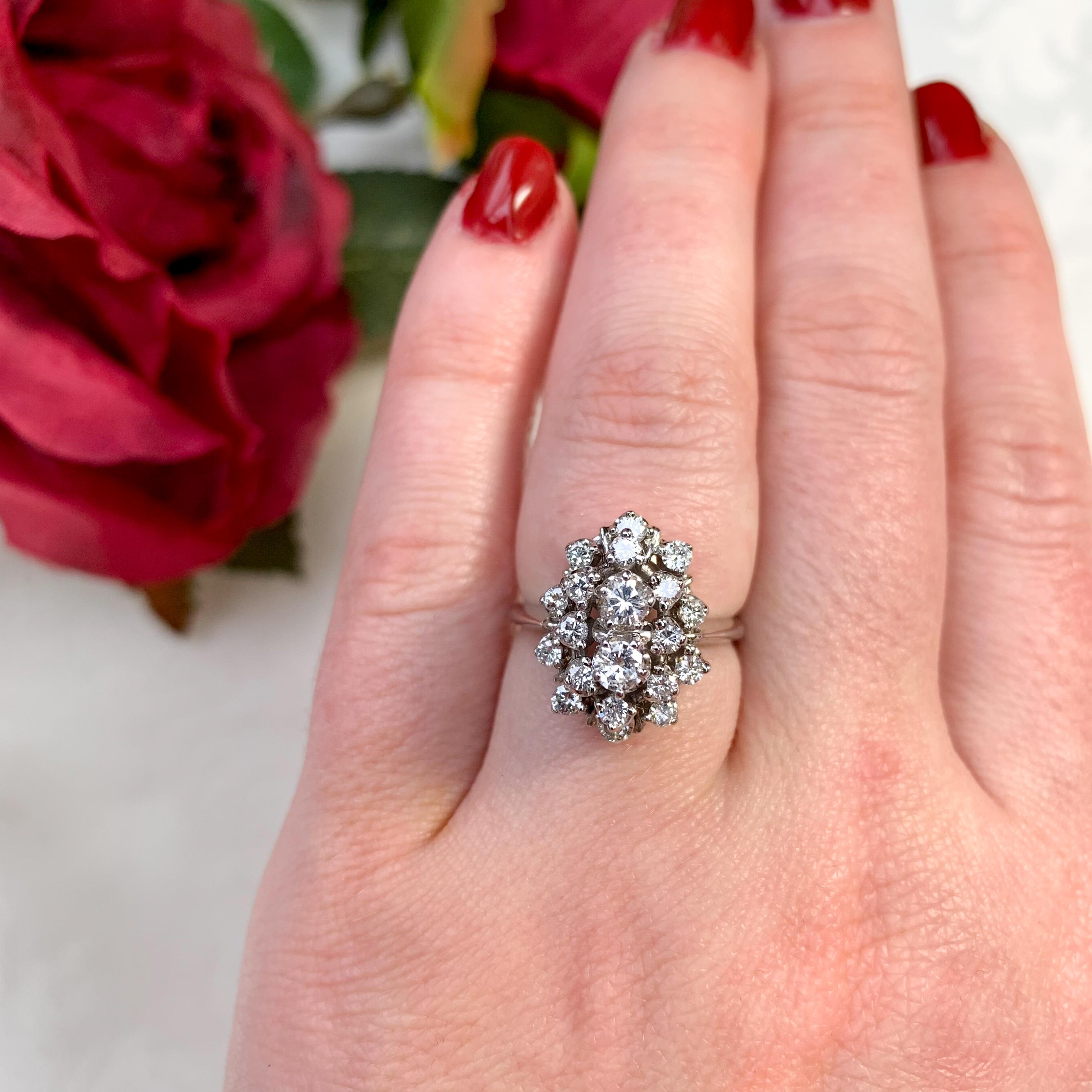 14K Weißgold 1,12 Karat tw Diamant-Cocktailring Größe 6 im Angebot 3