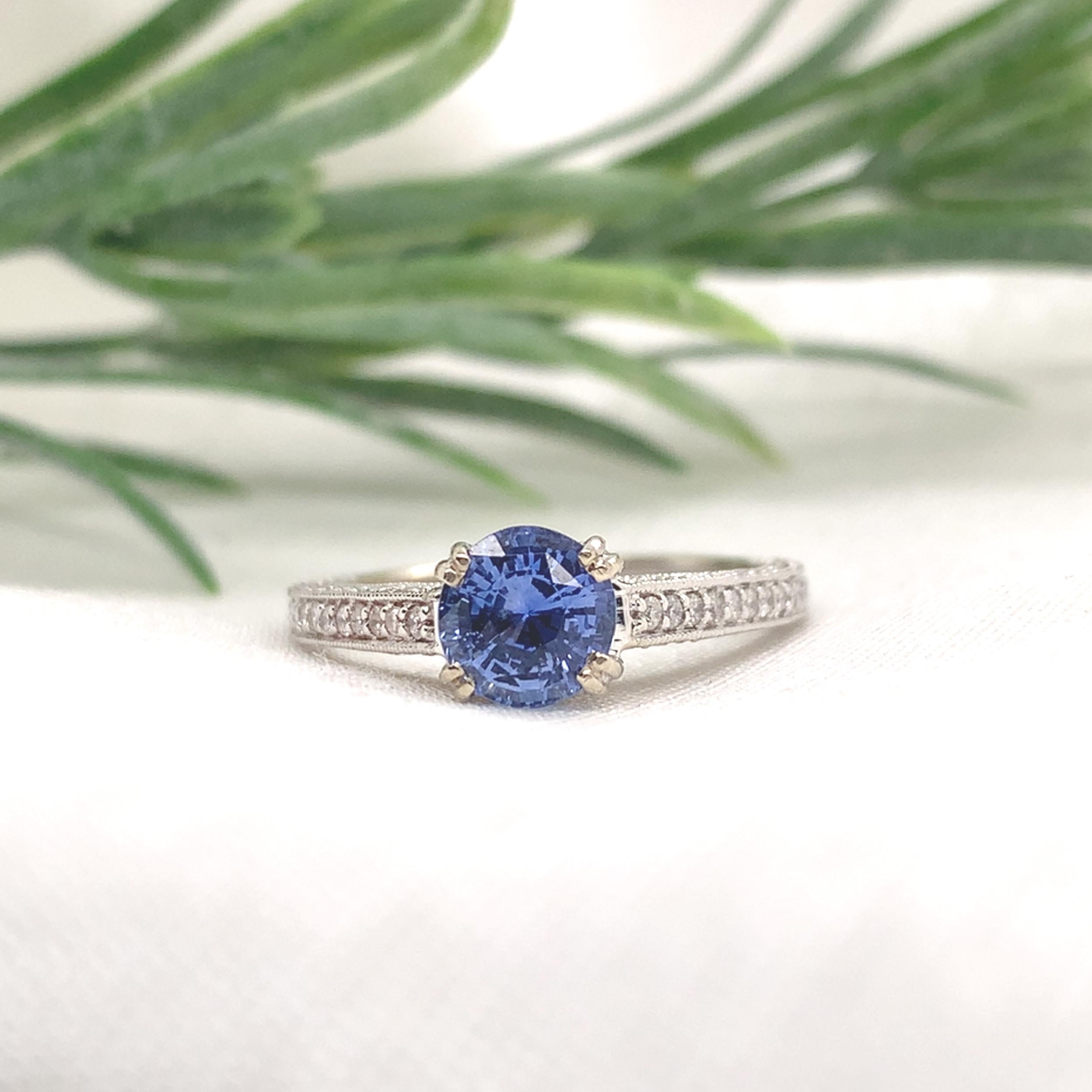 Anello in oro bianco 14K con zaffiro e diamante da 1,15 carati in vendita 1
