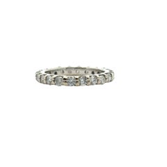 Alianza de oro blanco de 14k con diamante redondo natural de 1,1 ctw