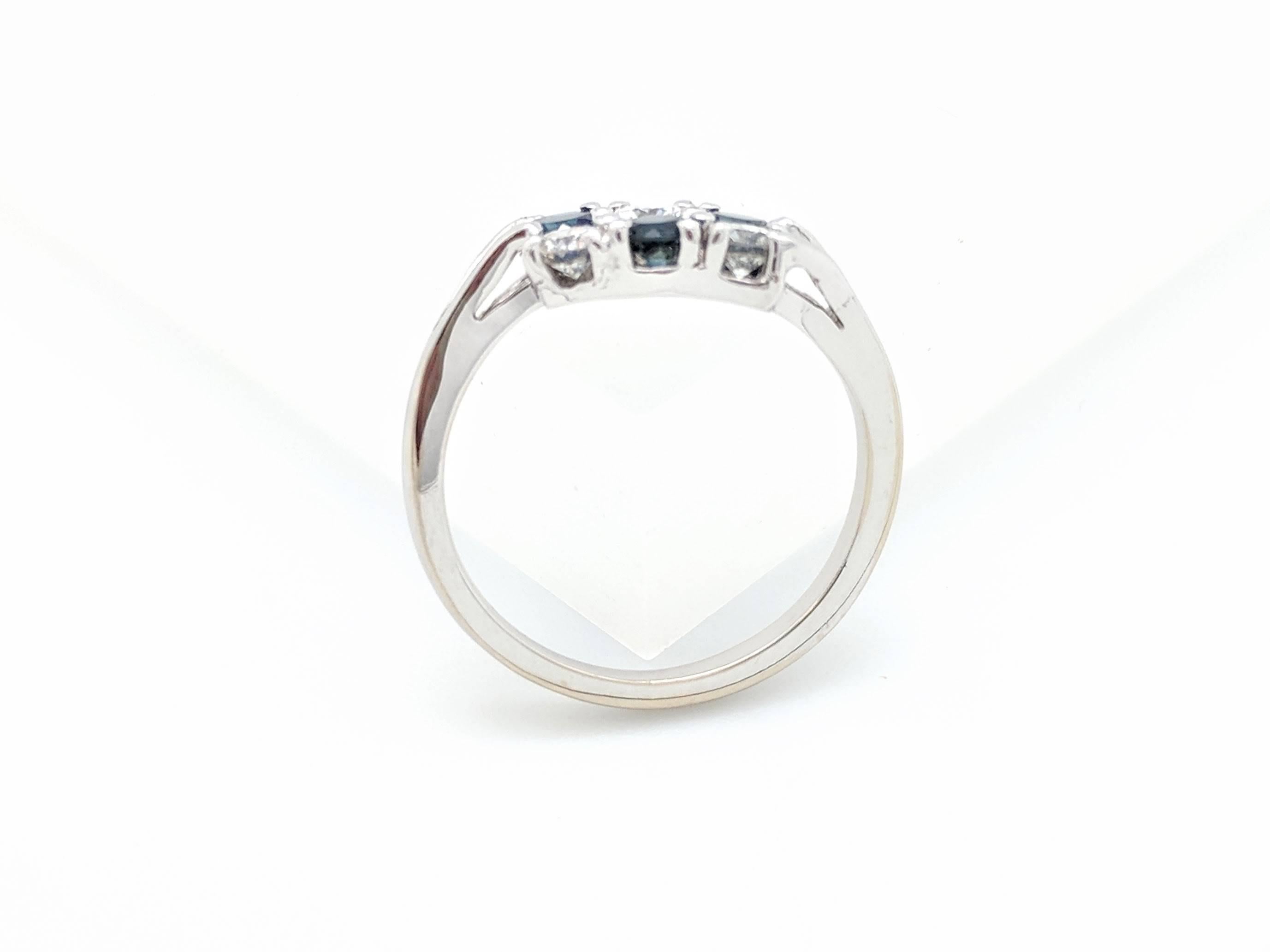 14 Karat White Gold 1.20 Carat Diamond and Sapphire Ring 5