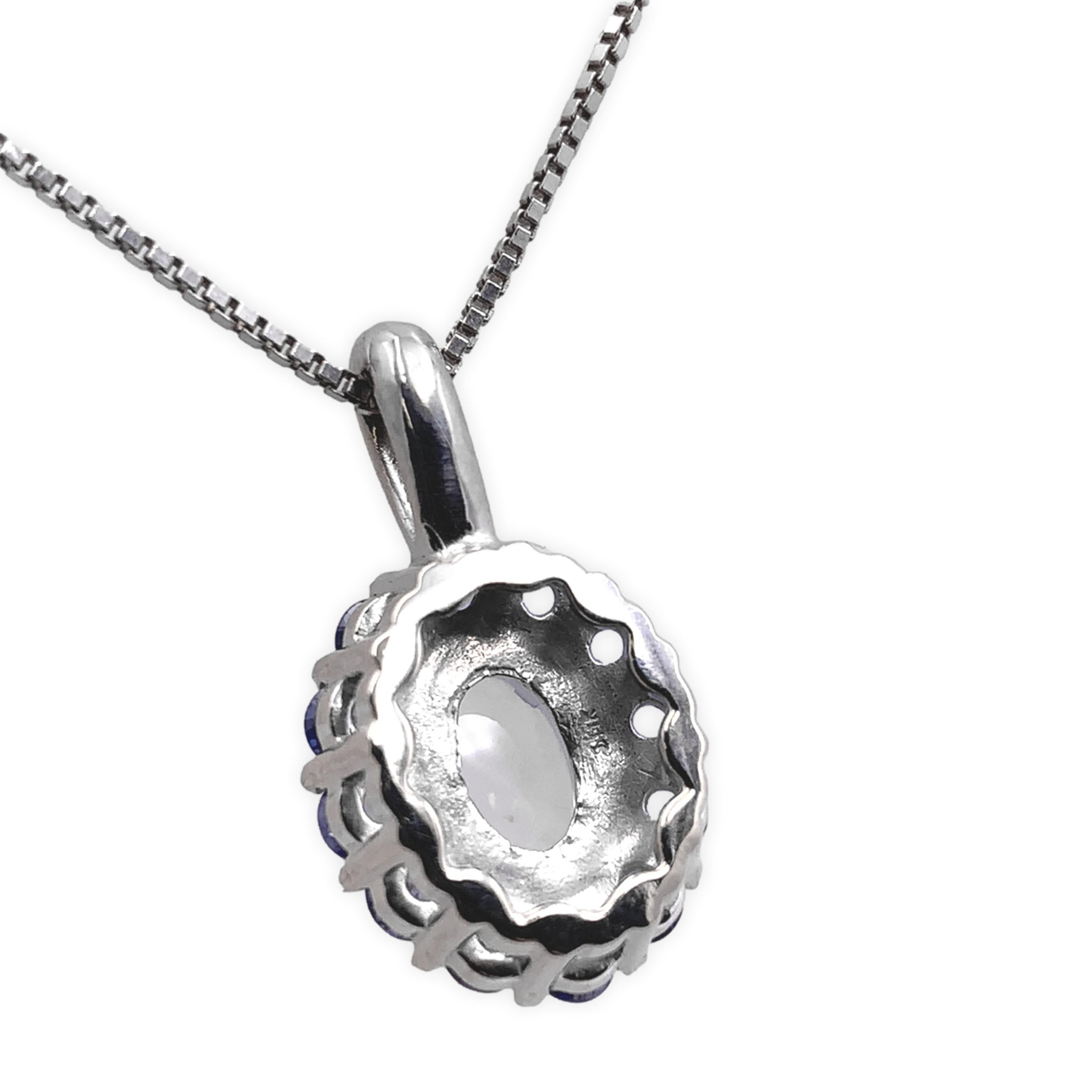 14K White Gold  1.25 carat Moonstone and Blue Sapphire Pendant In Excellent Condition For Sale In Big Bend, WI