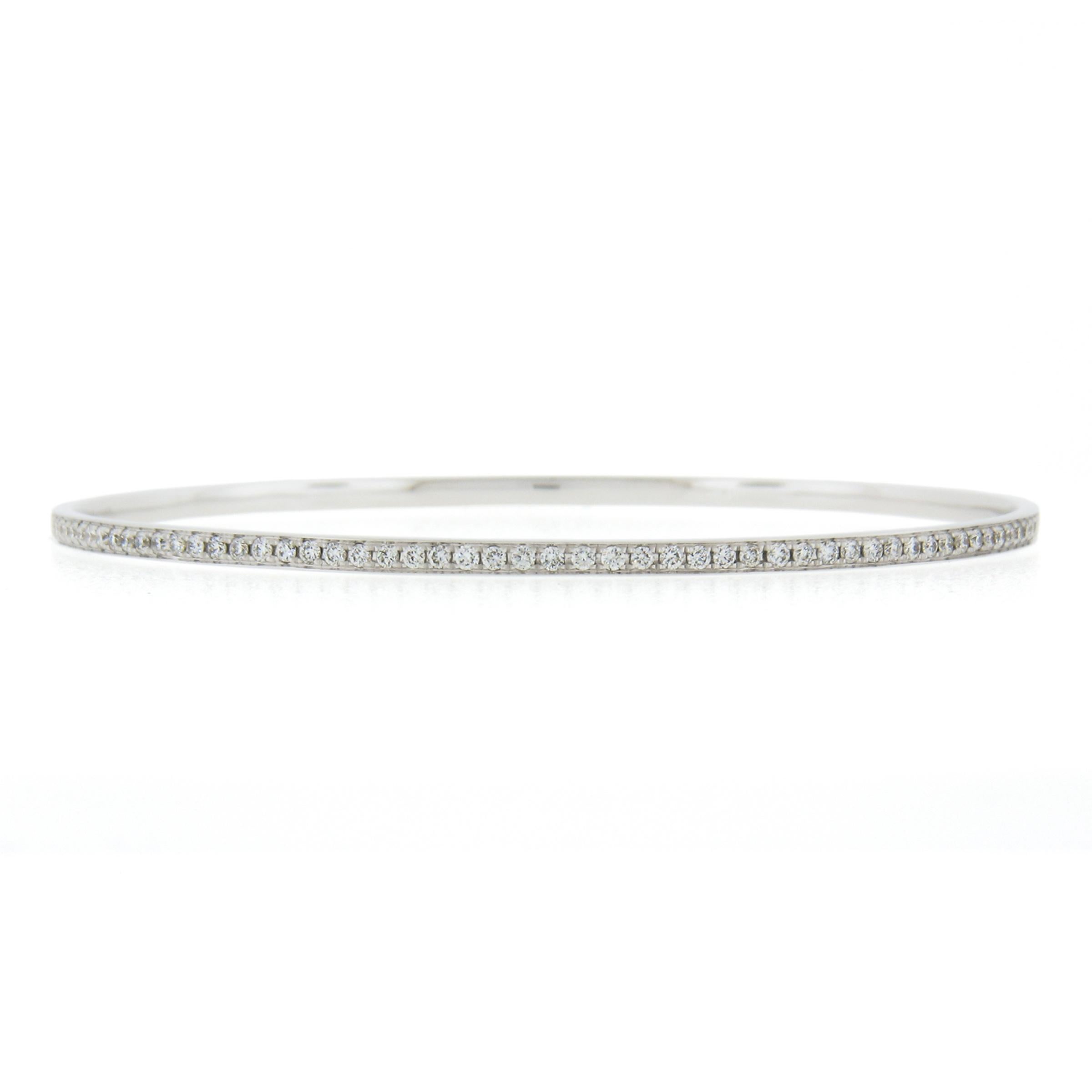 Taglio rotondo Braccialetto con braccialetto di eternità in oro bianco 14K da 1,25ctw QUALITY Pave Diamond in vendita