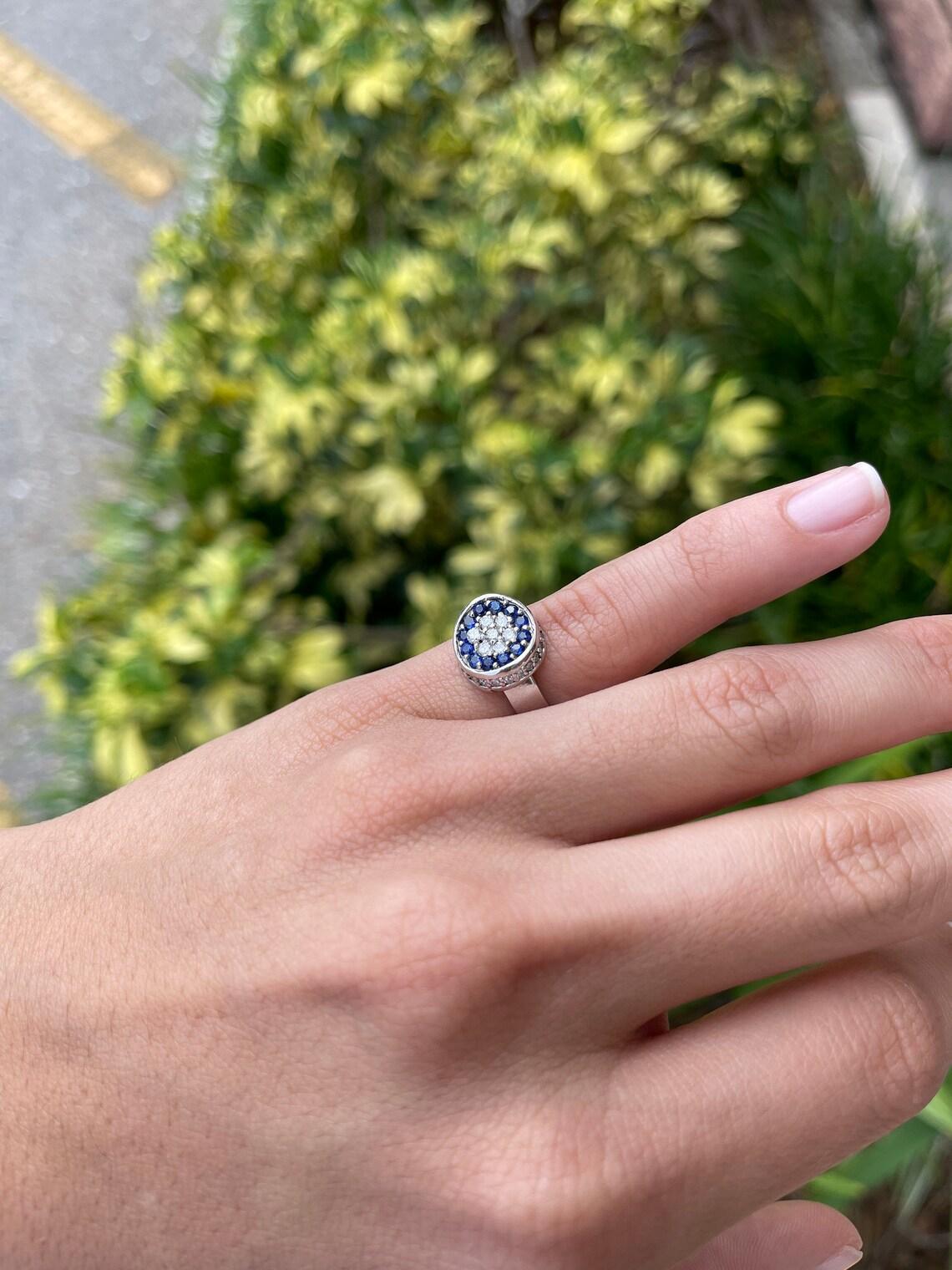 14K White Gold 1.25tcw AAA+ Natural Blue Sapphire & Diamond Cocktail Ring In New Condition For Sale In Jupiter, FL
