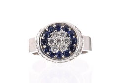 Anello da cocktail con zaffiro blu naturale e diamante in oro bianco 14K da 1,25tcw AAA+