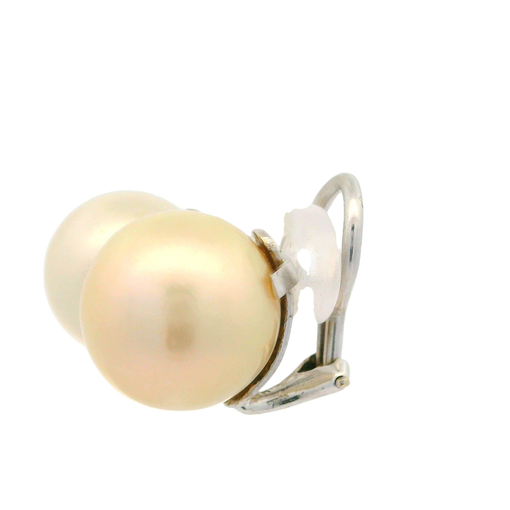 Pendientes de oro blanco de 14 quilates con clip de 12,9 mm de bonitas perlas grandes del Mar del Sur en venta 5