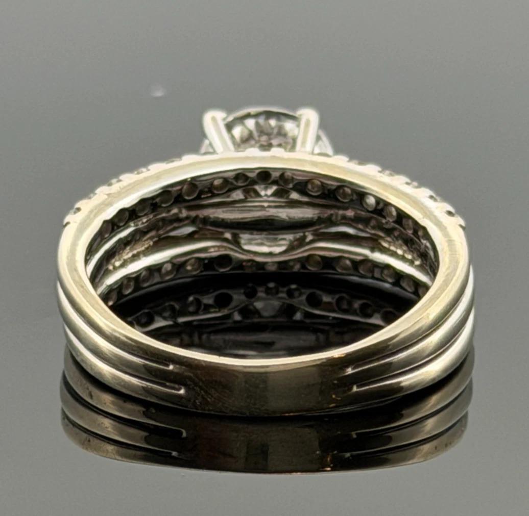 Anello di fidanzamento in oro bianco 14K 1,30ct I2, H Round Brilliante con diamante Pave Sz 6,75 in vendita 1