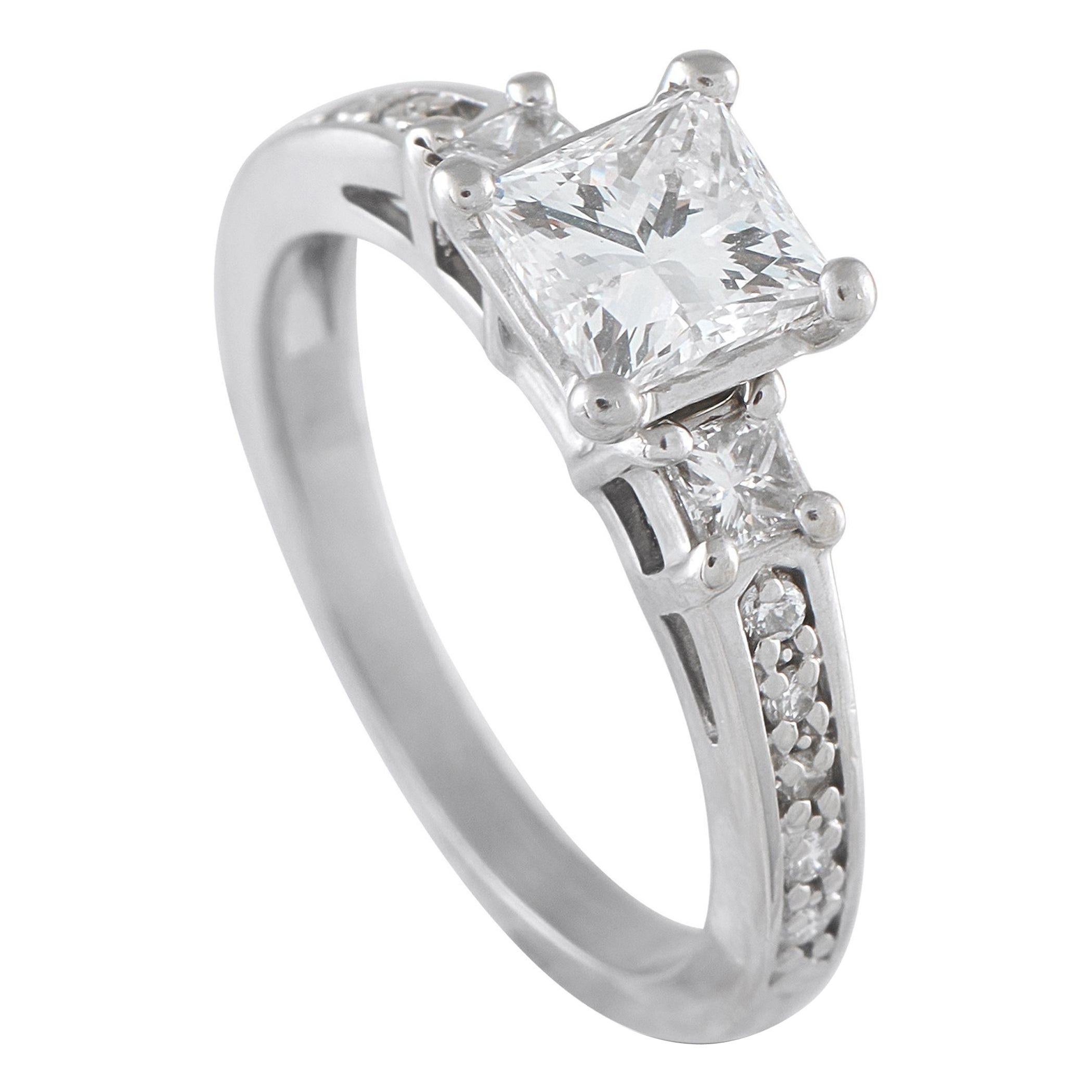 Bague en or blanc 14K avec 1,33ct de diamant MF12-072325