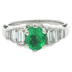 14k White Gold 1.33ct Oval Bright Green Emerald Baguette Diamond Step Sides Ring
