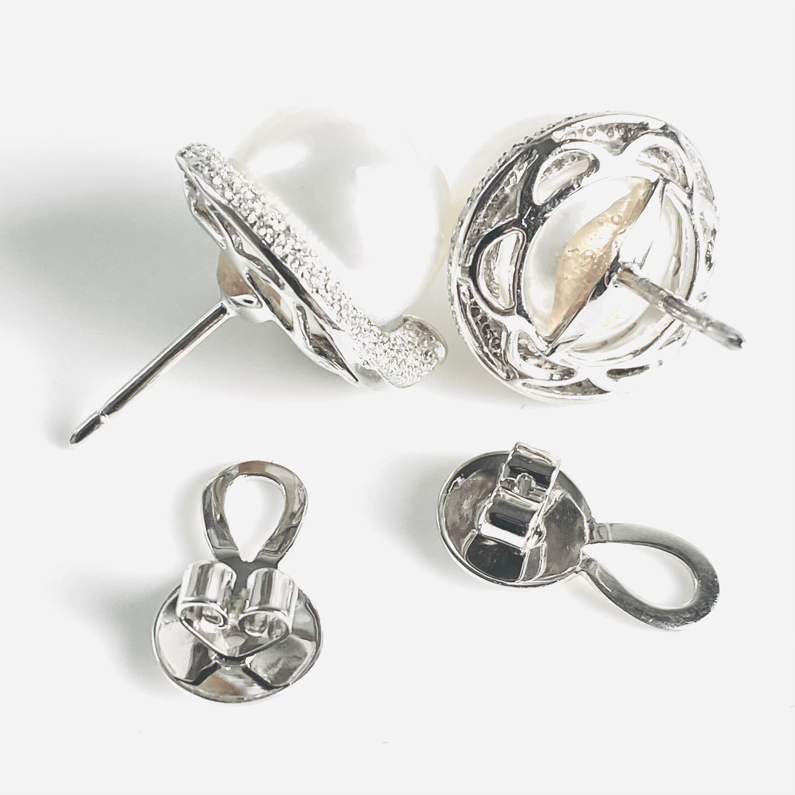 14K White Gold 13.4 Millimeter Pearl and Diamond 1.20 Carats Earrings In Good Condition For Sale In New York, NY