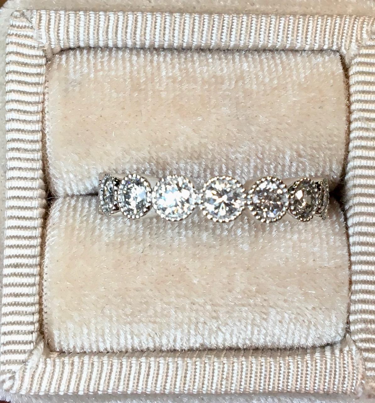 14K Weißgold 1,43 Karat Diamant-Hochzeitsring #J5231 im Angebot 1