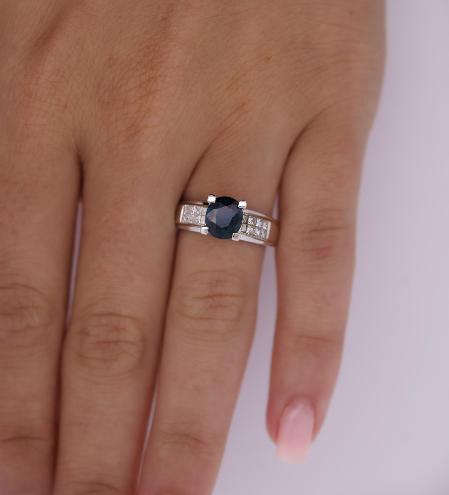 14K White Gold 1.56 Carat Oval Blue Sapphire and Invisible Cluster Diamond Ring For Sale 2