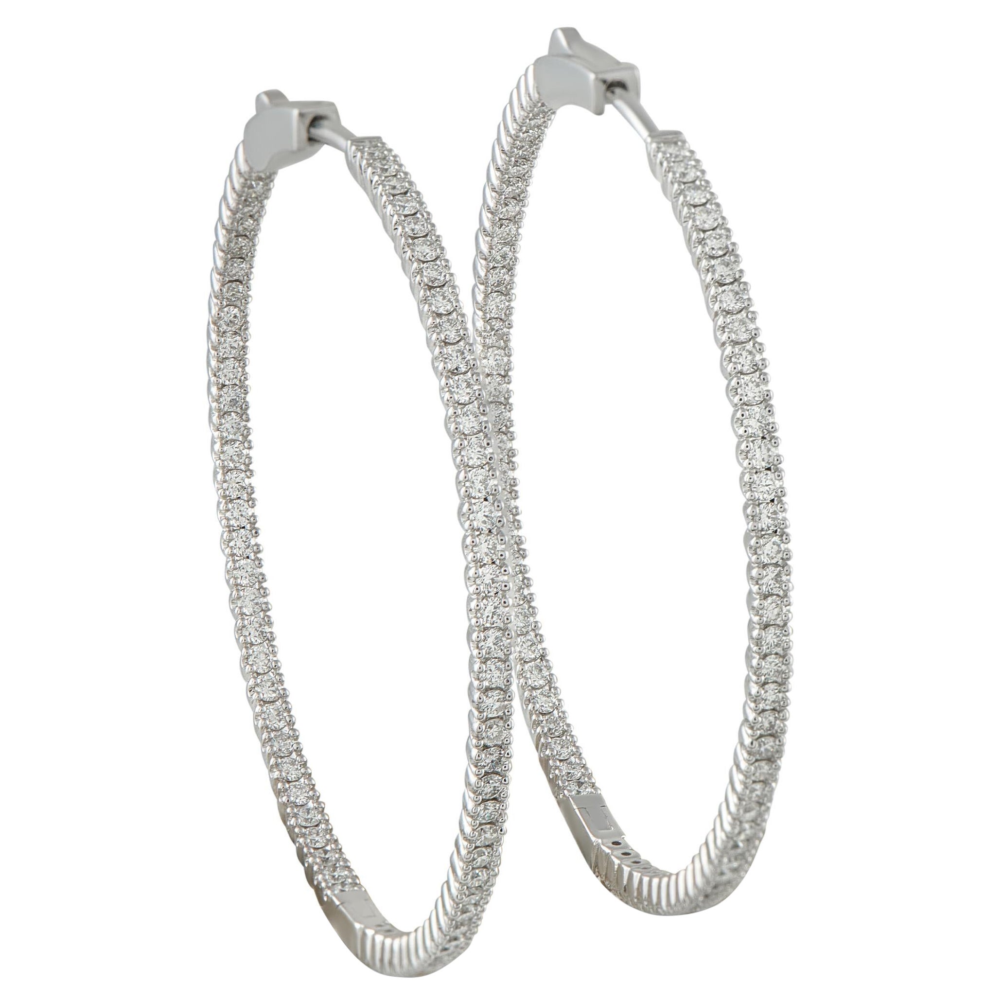 14K White Gold 1.56ct Diamond Inside-Out Hoop Earrings MF10-111825
