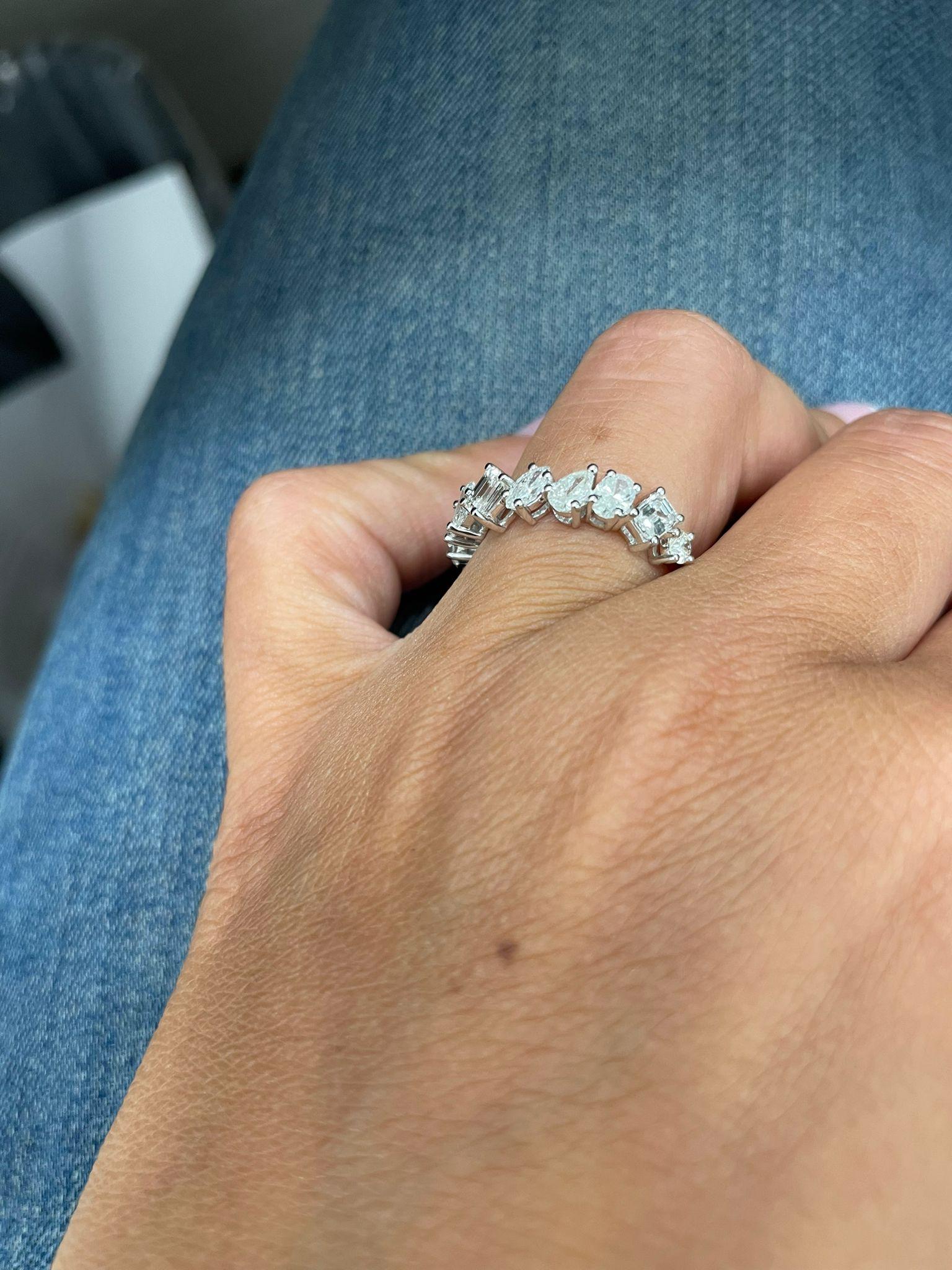 Contemporary 14K White Gold 1.60 Ct Diamond Ring for Her For Sale