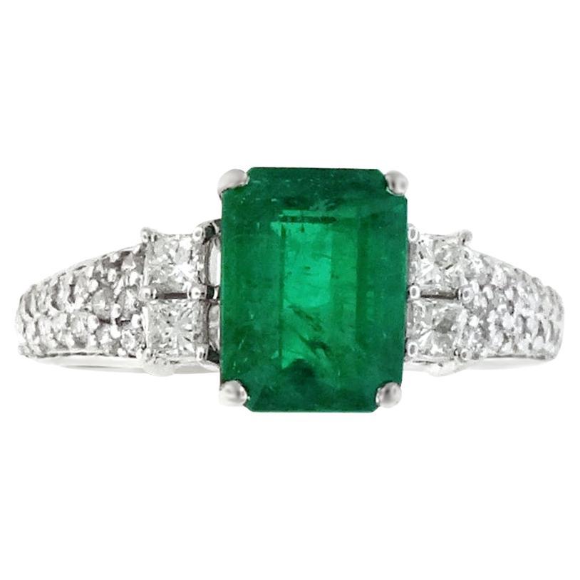 14K White Gold 1.62cts Emerald and Diamond Ring, Style# R3057 For Sale