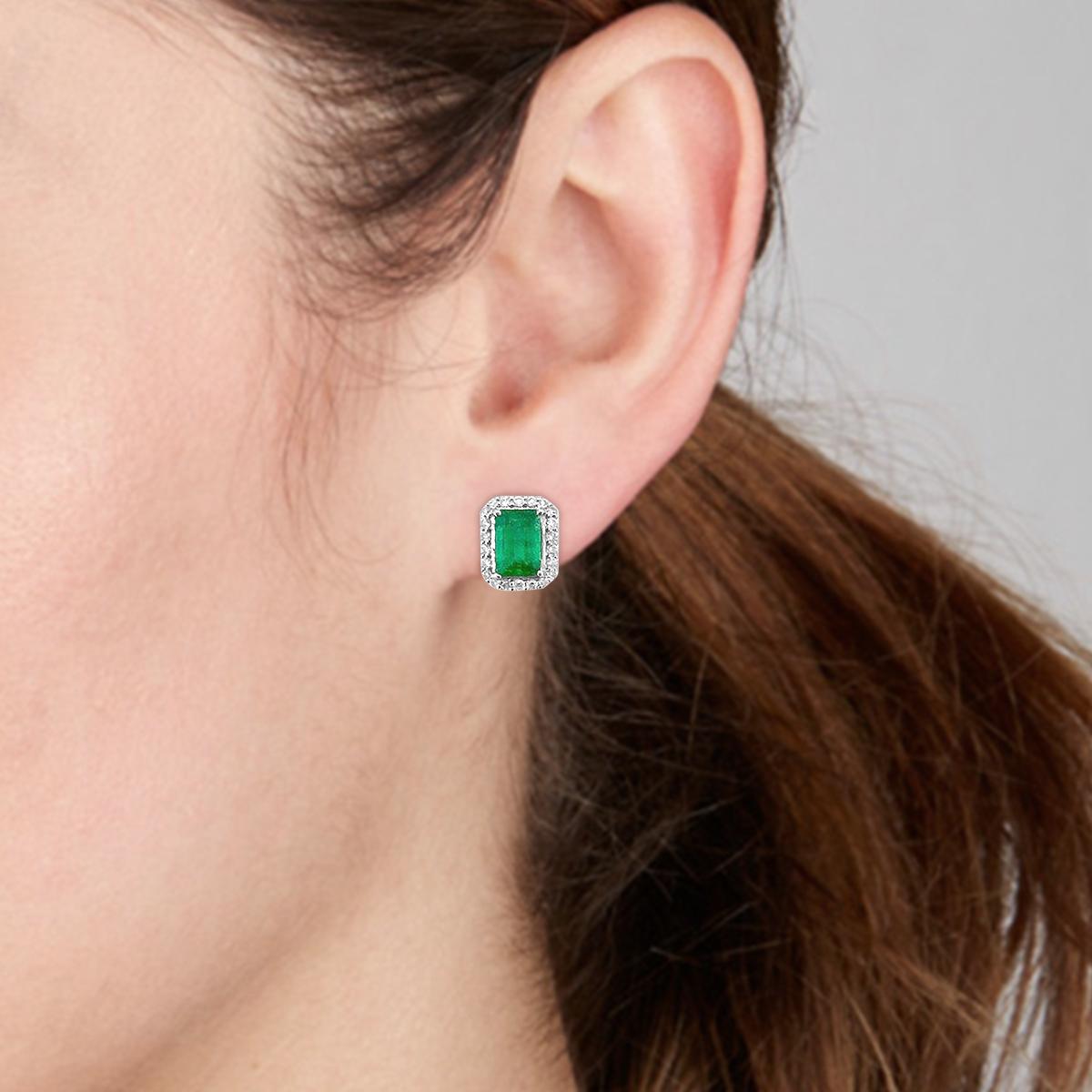 14K White Gold 1.67cts Emerald and Diamond Earring. Style# TS1117E In New Condition In New York, NY